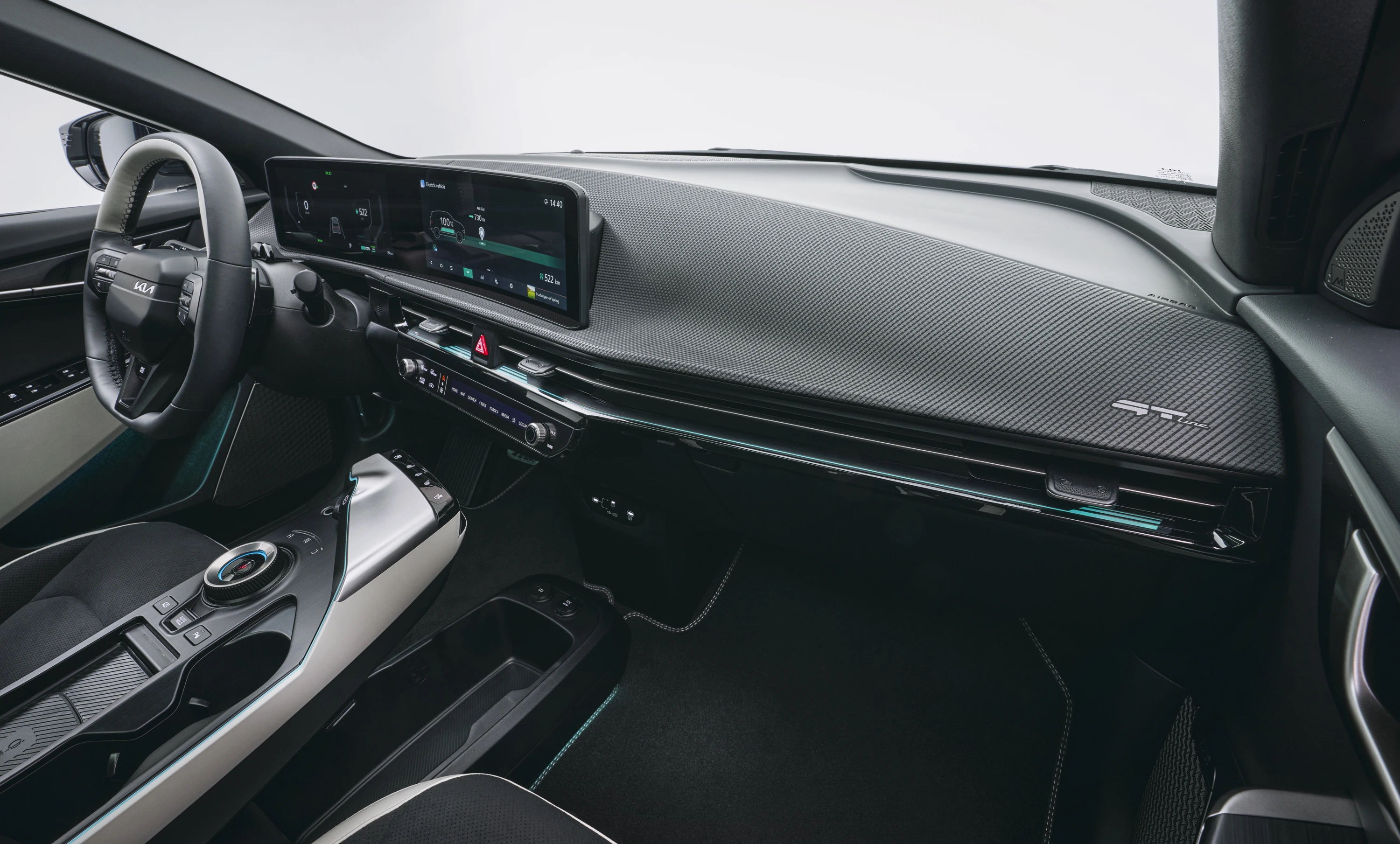 Kia EV6 Long Range 2WD interior view