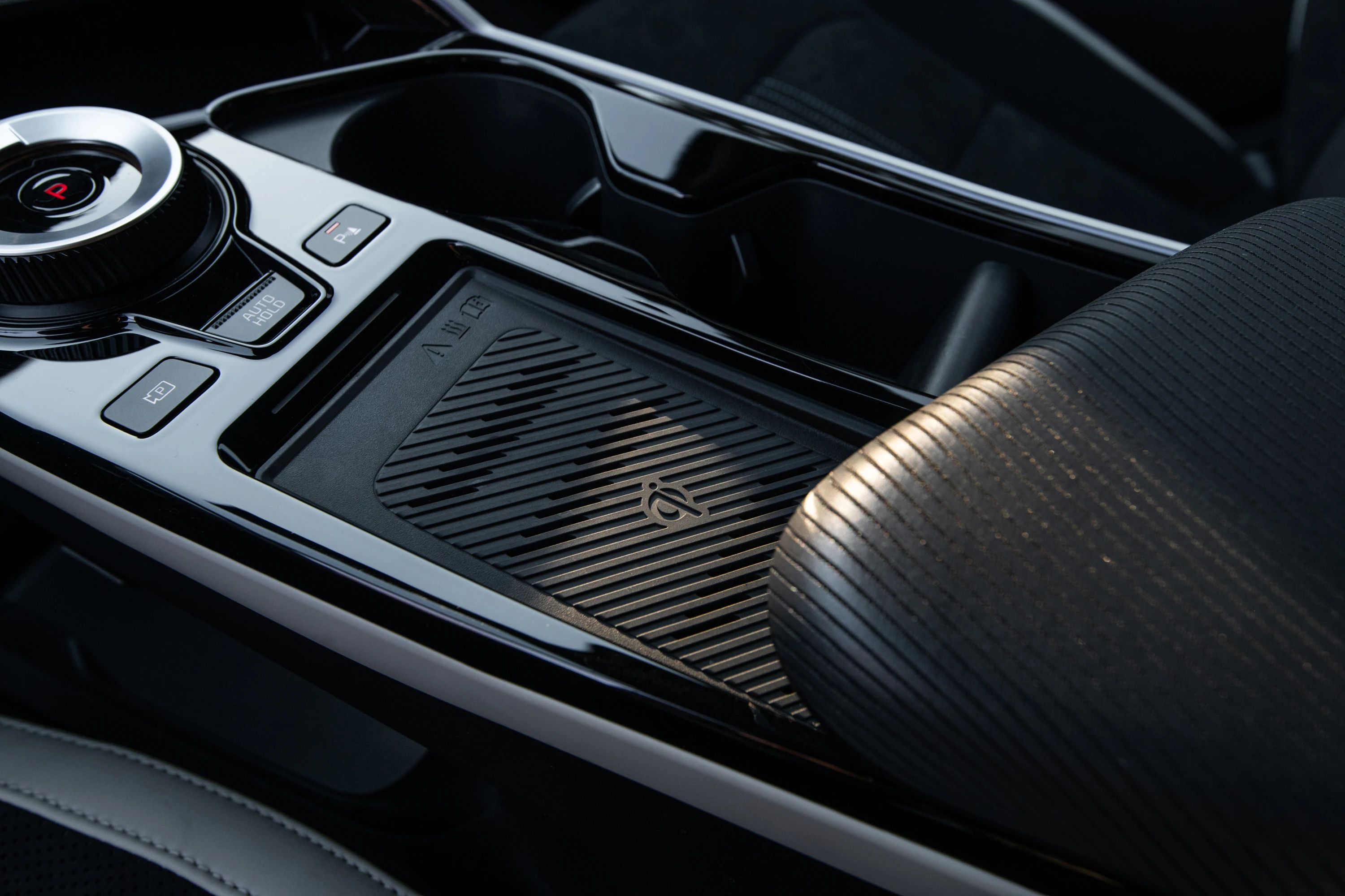 Kia EV6 Long Range 2WD (GEN1) interior view
