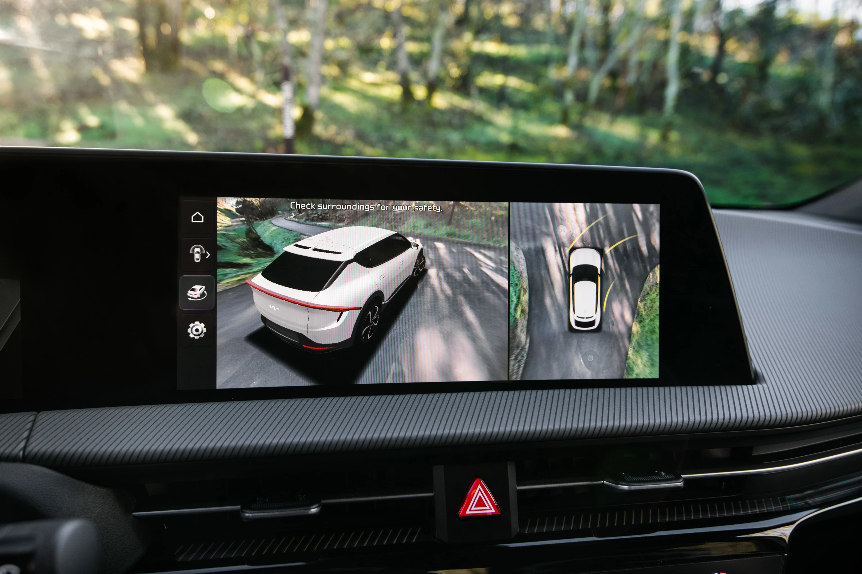 Kia EV6 Standard Range 2WD screens view