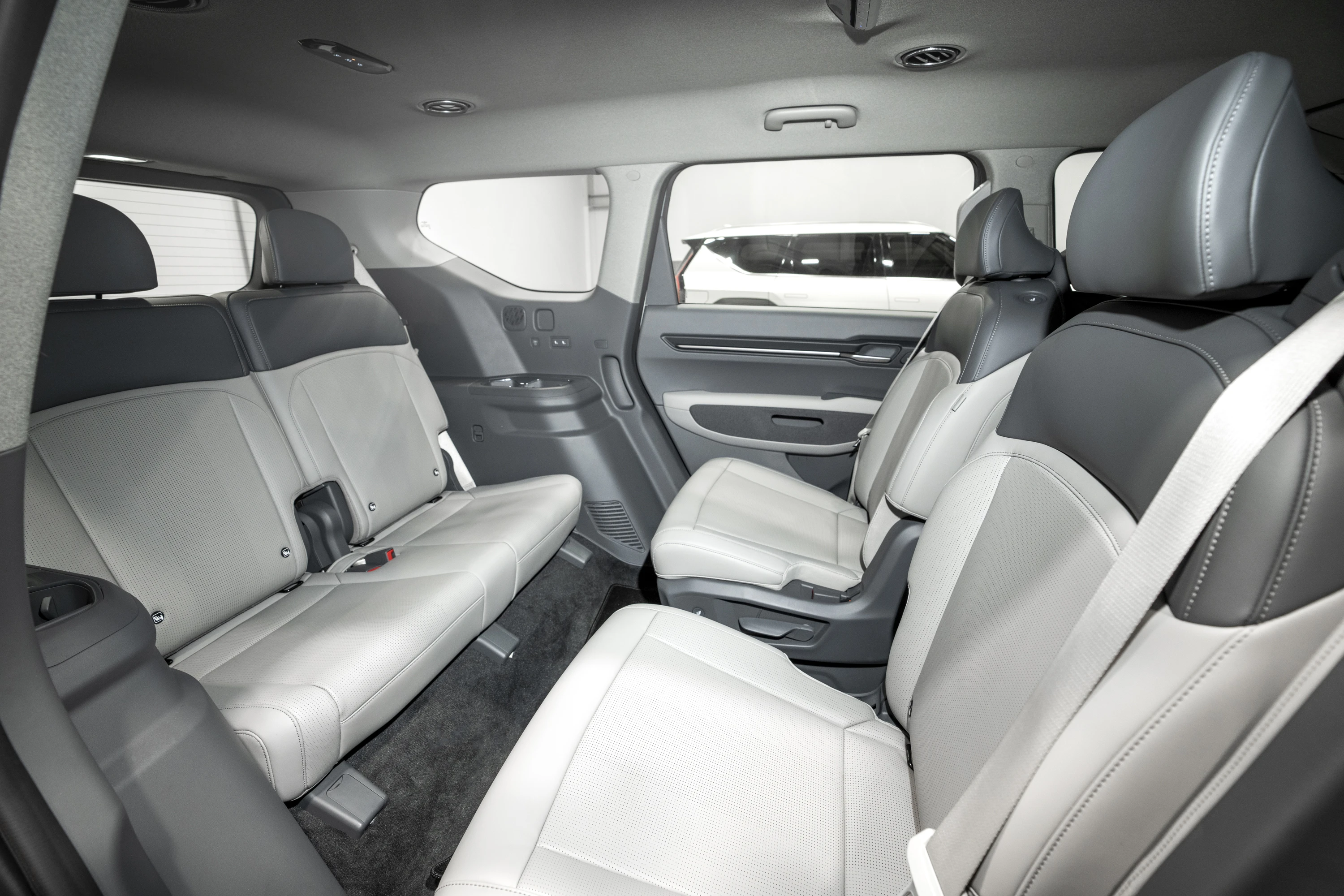 Kia EV9 GT-Line AWD secondrowseats view