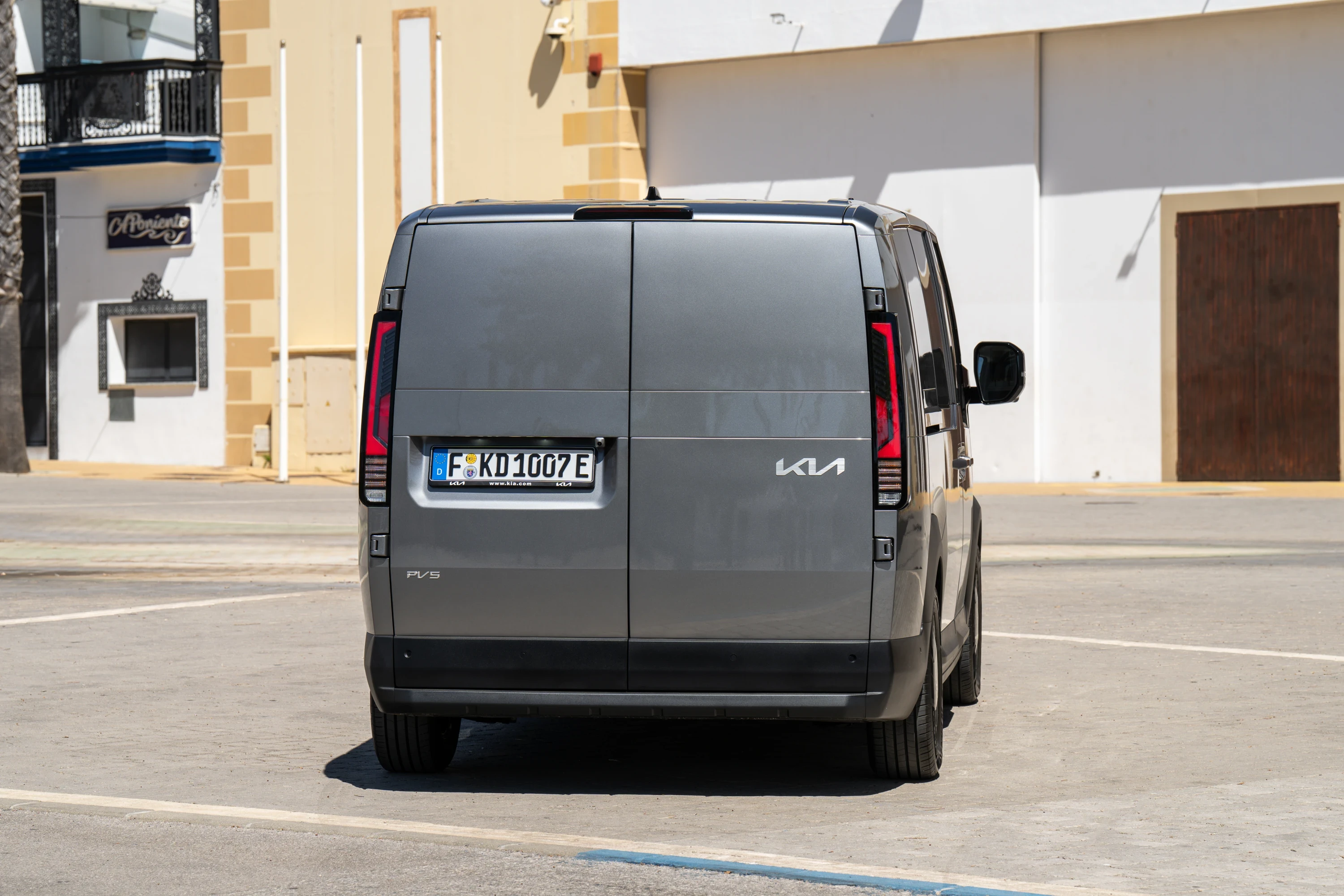 Kia PV5 Cargo Standard Range exterior view
