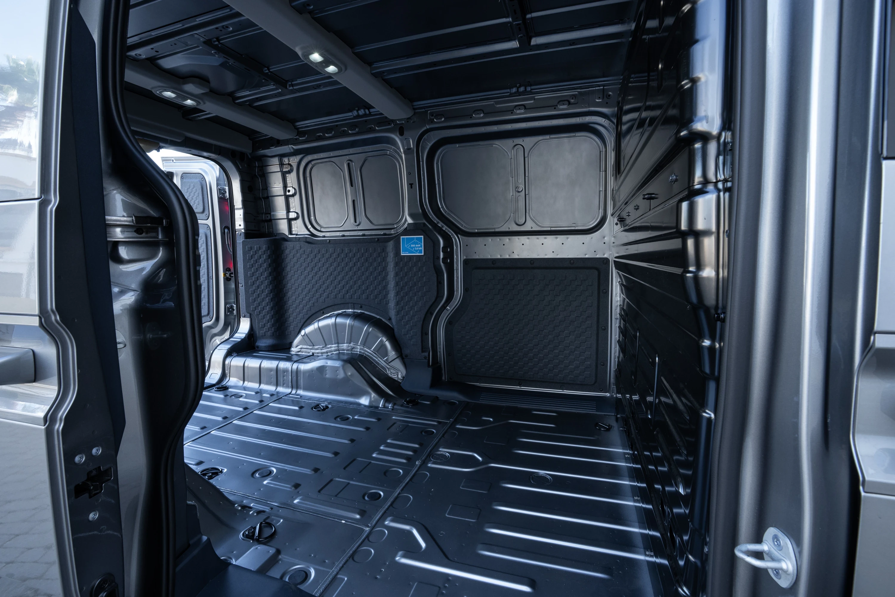 Kia PV5 Cargo Standard Range trunk view