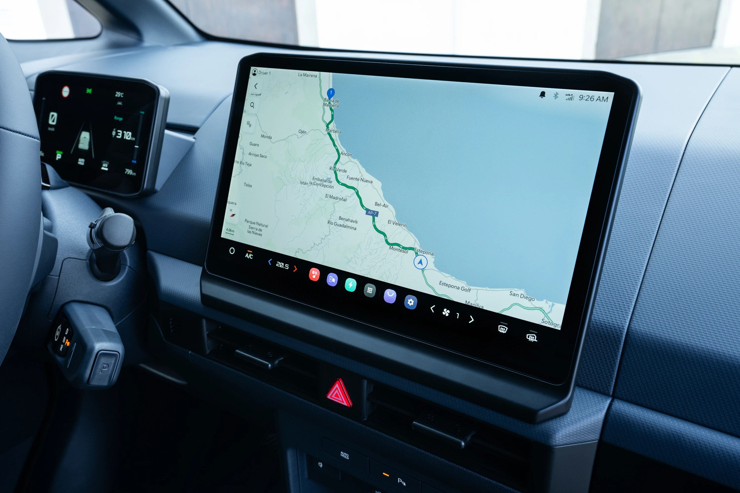 Kia PV5 Cargo Standard Range screens view