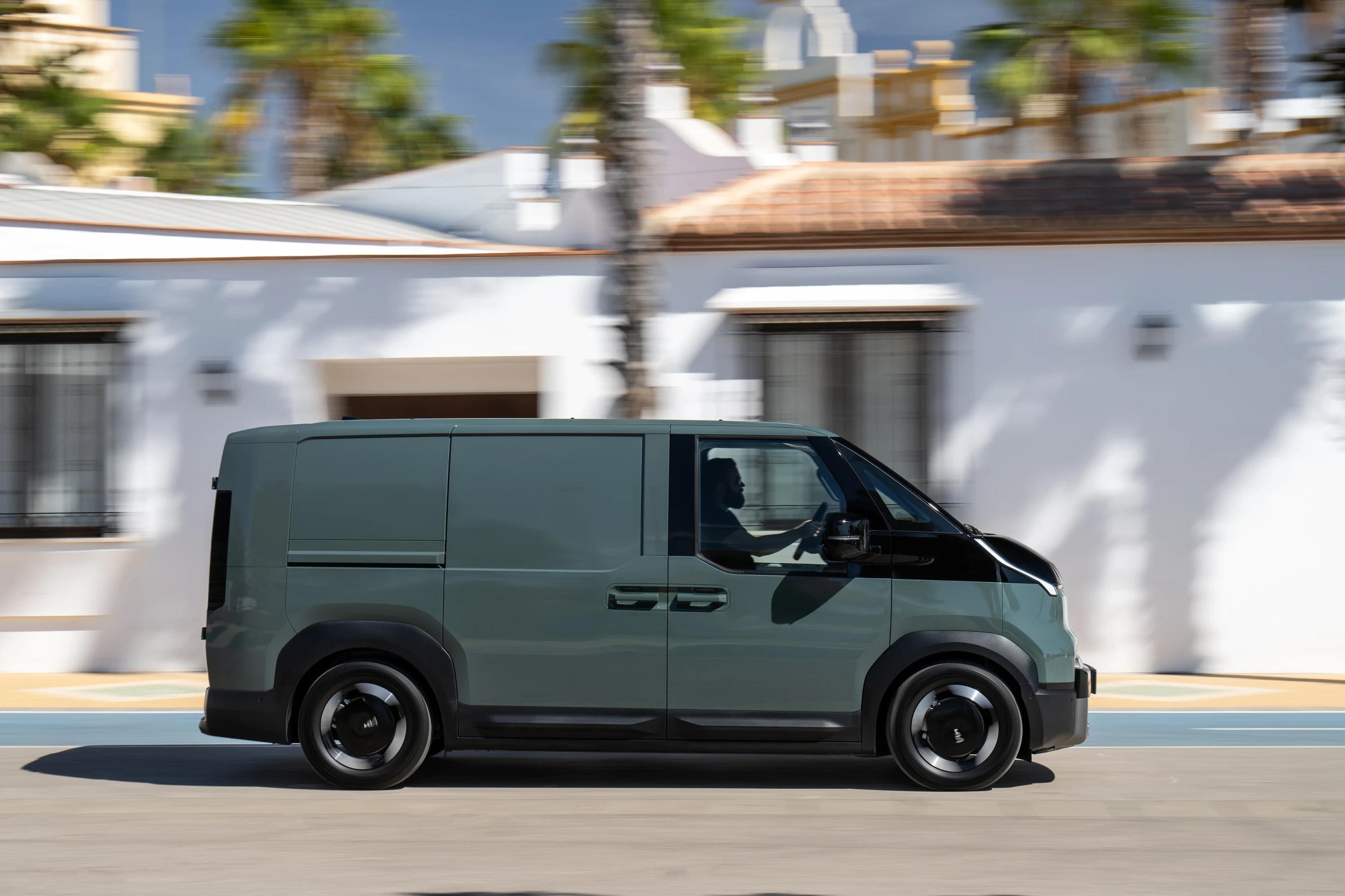 Kia PV5 Cargo Standard Range exterior view