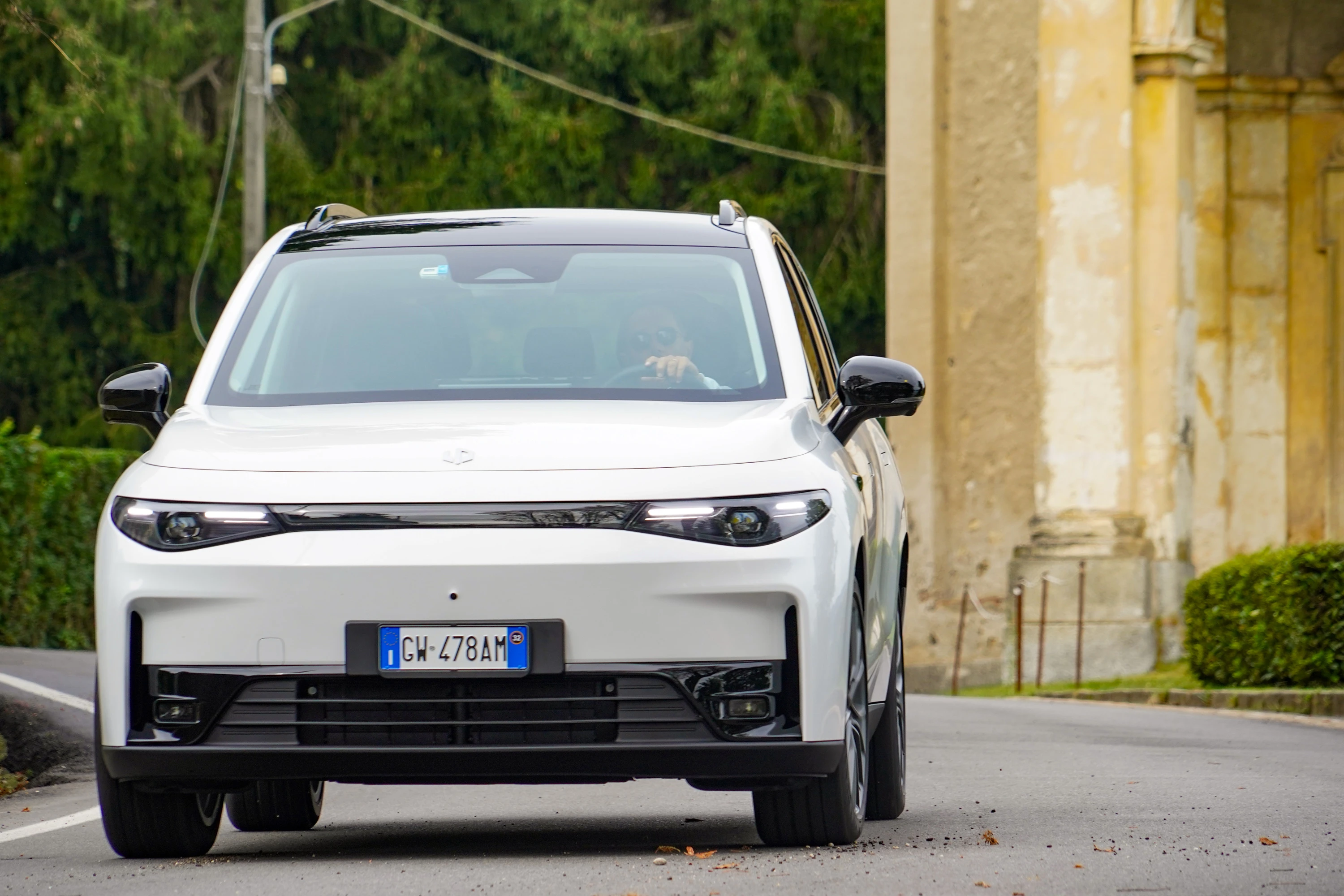 Leapmotor C10 69kWh RWD exterior view