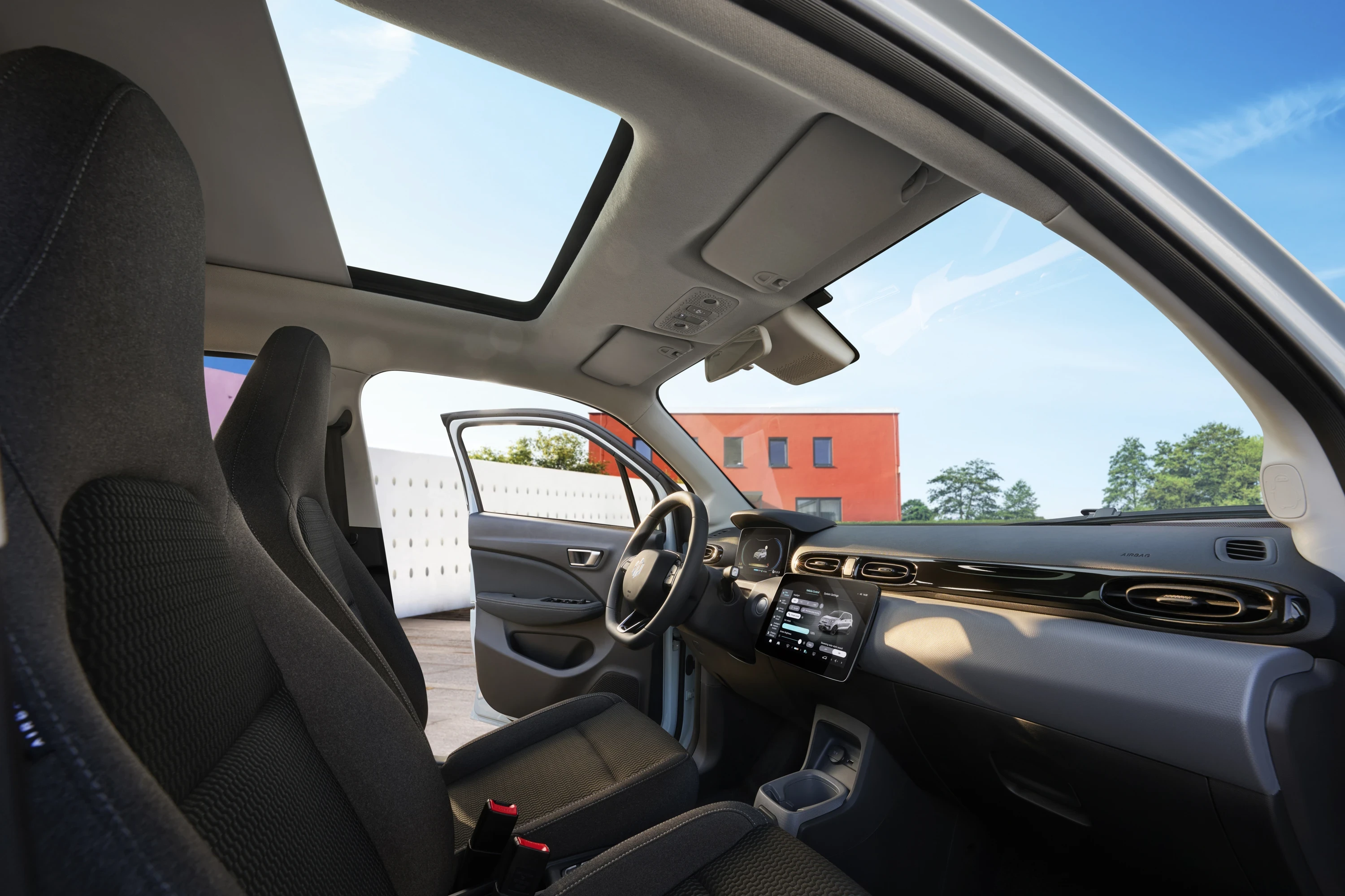 Leapmotor T03 37.3 kWh interior view