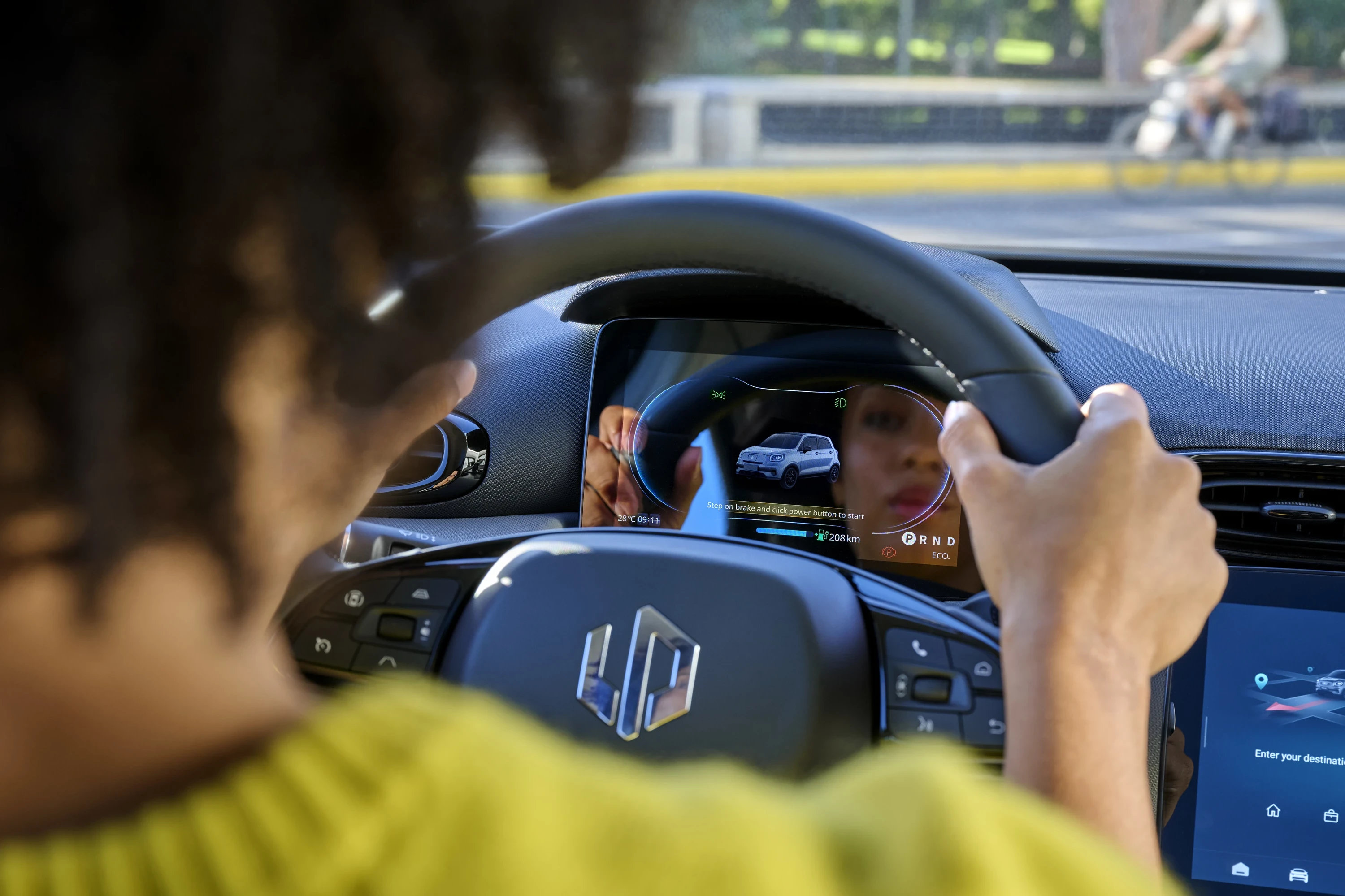 Leapmotor T03 37.3 kWh screens view