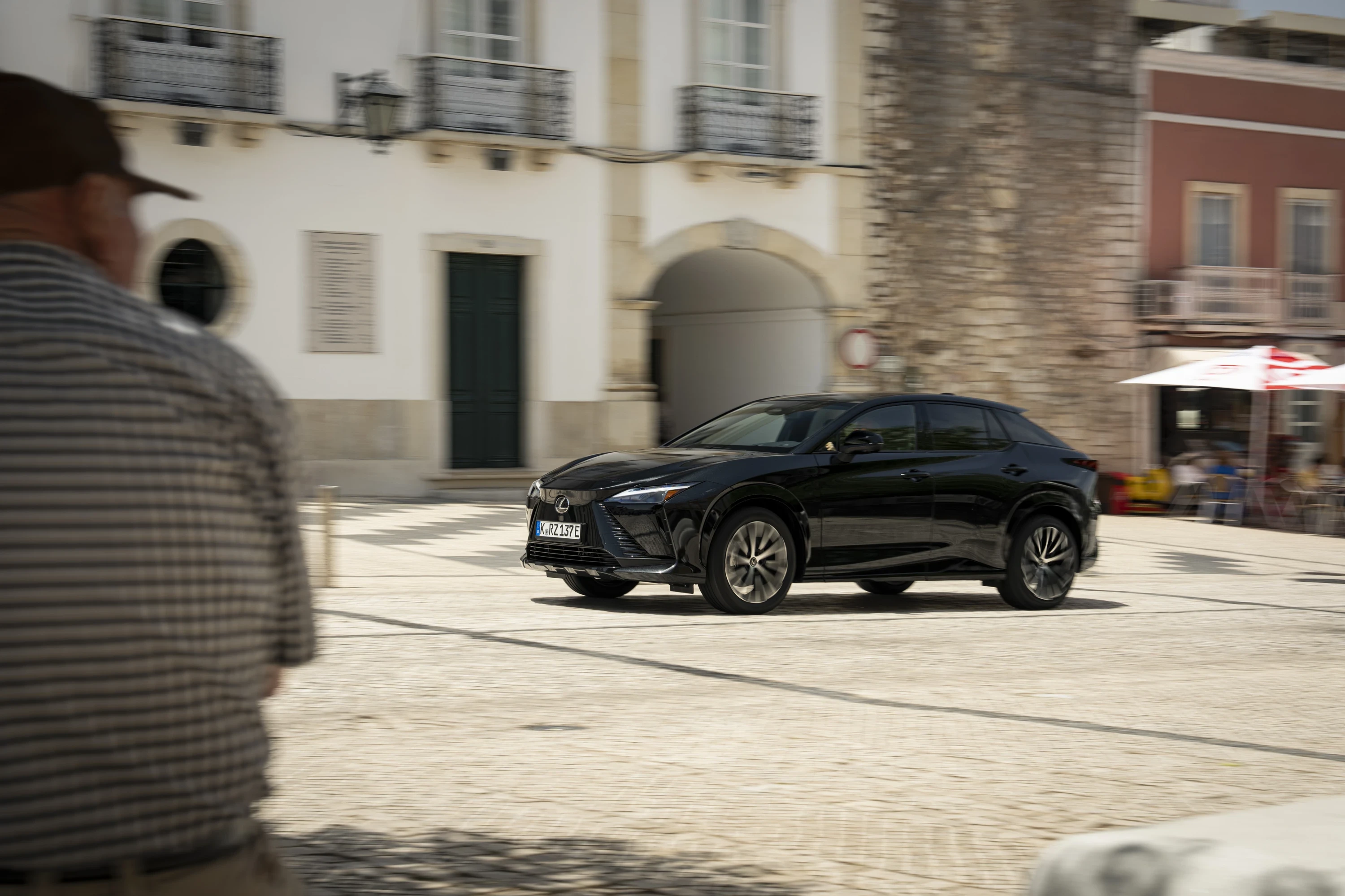 Lexus RZ 500e exterior view