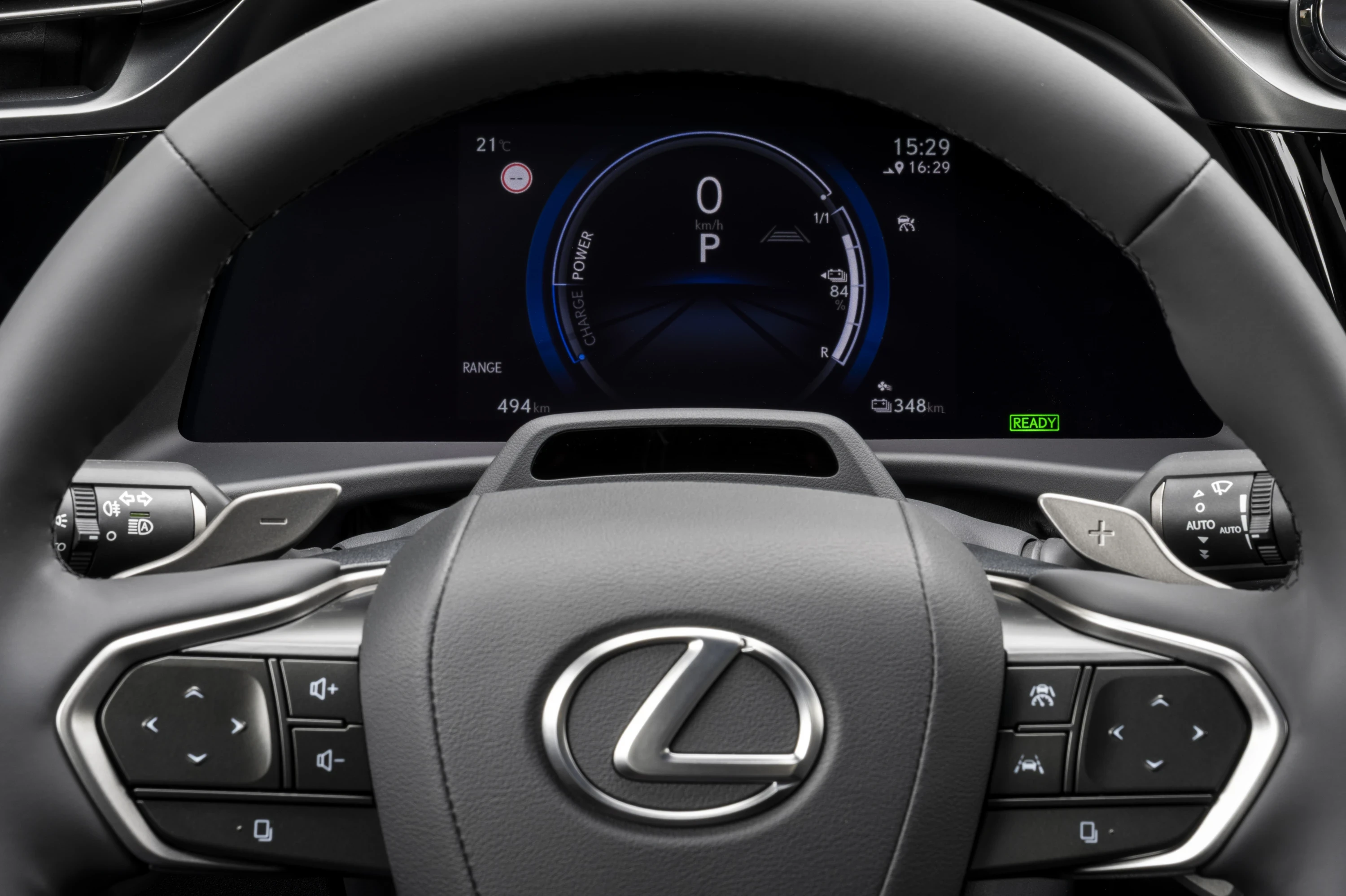 Lexus RZ 500e screens view