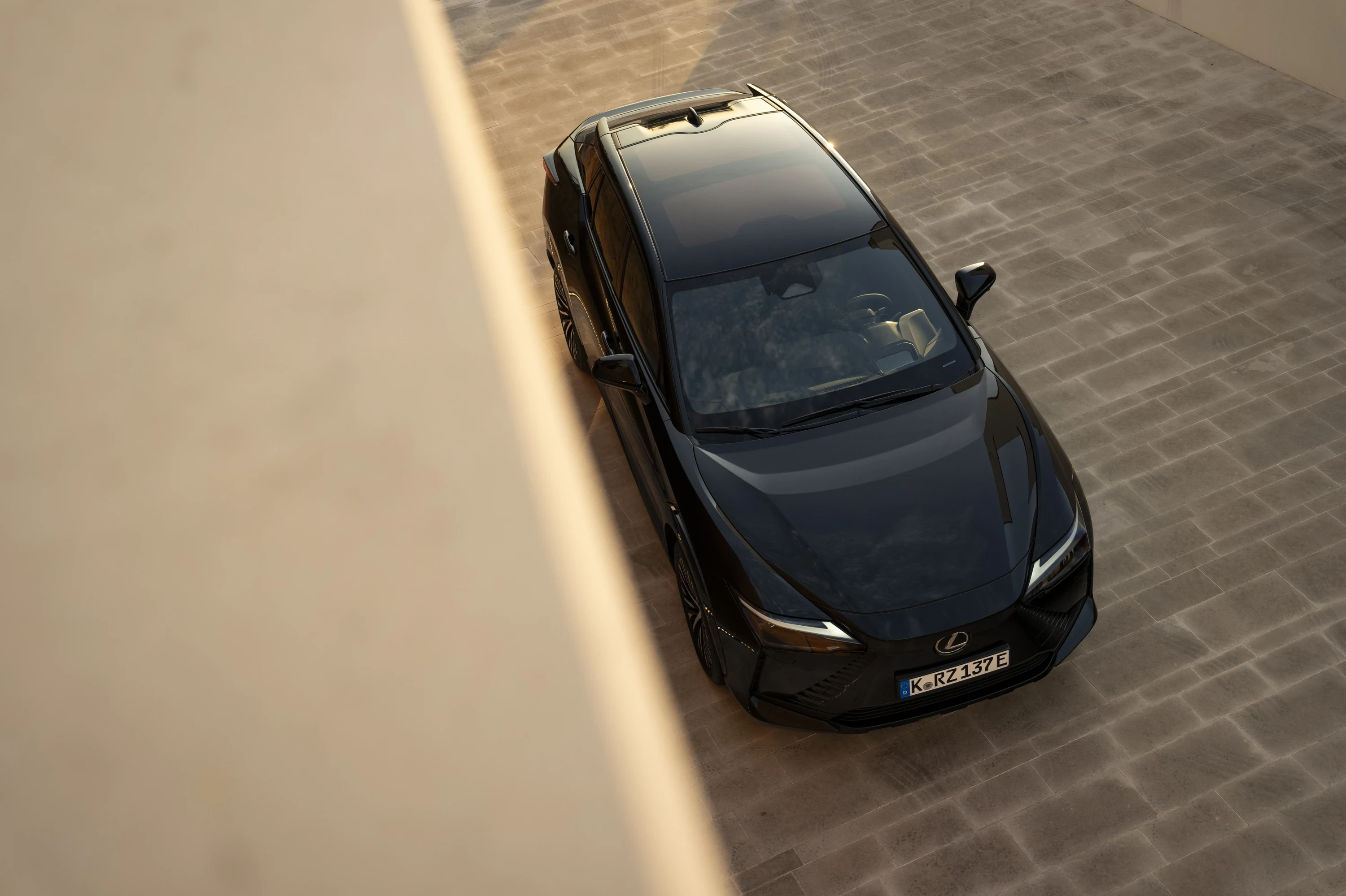 Lexus RZ 500e exterior view