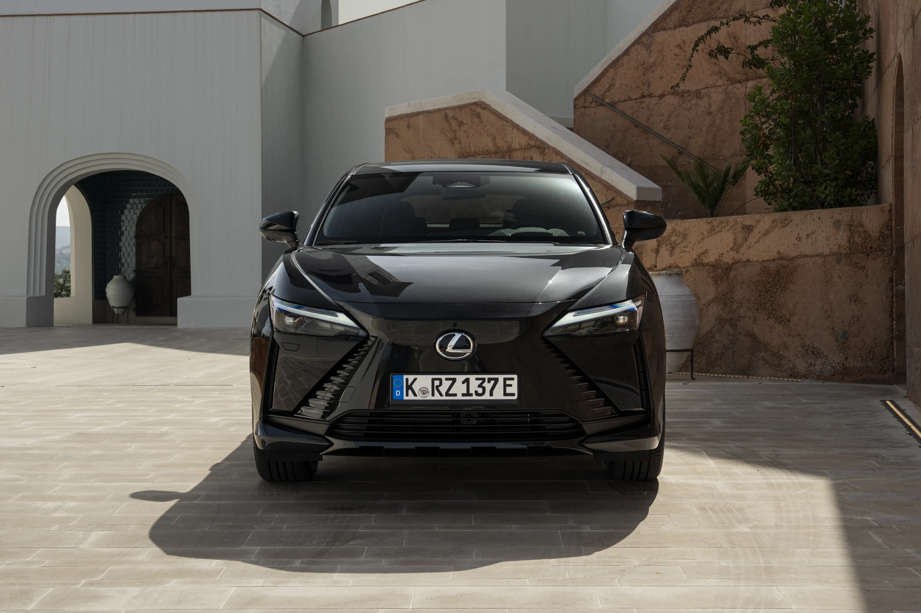 Lexus RZ 500e exterior view