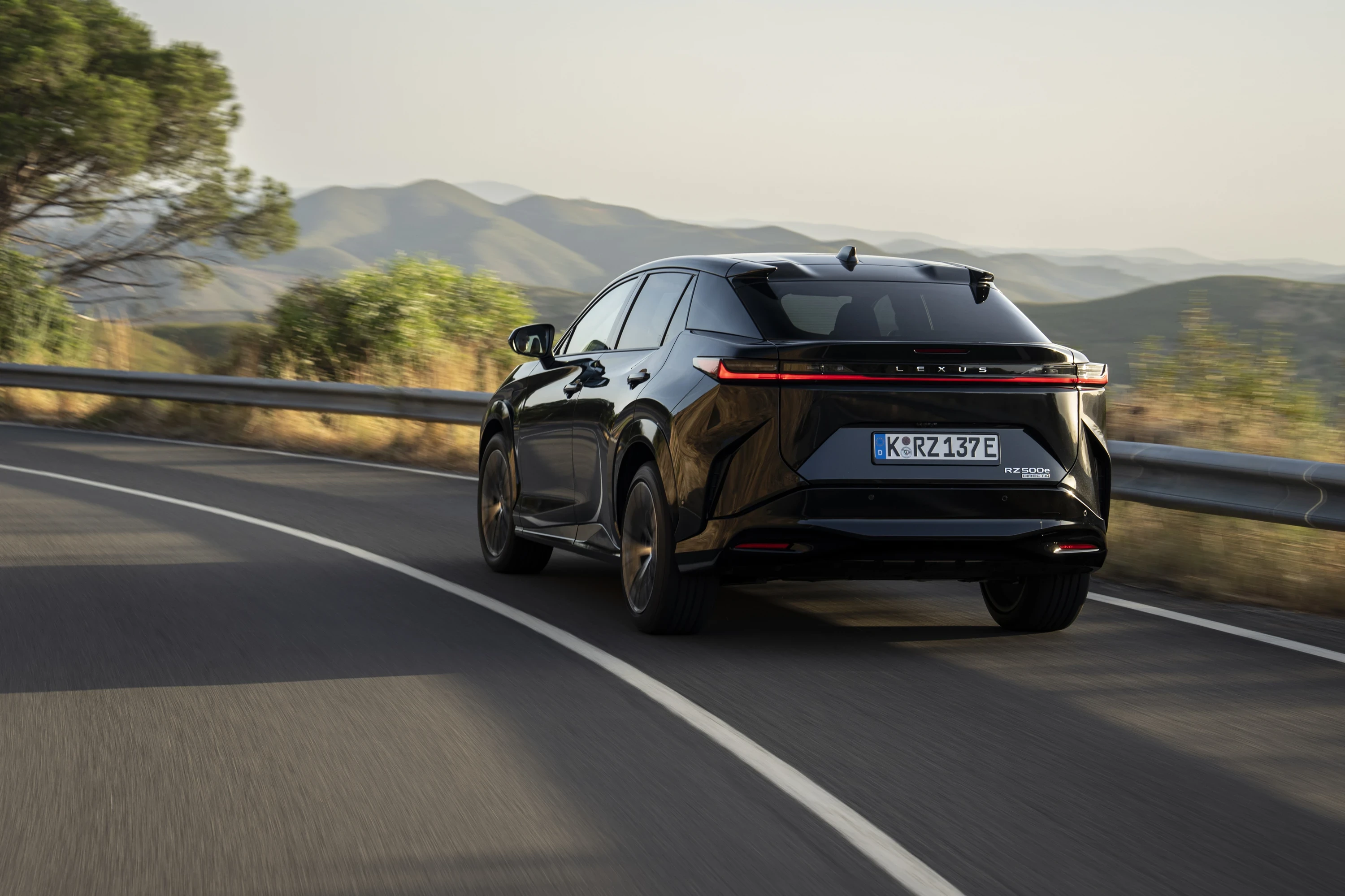 Lexus RZ 500e exterior view