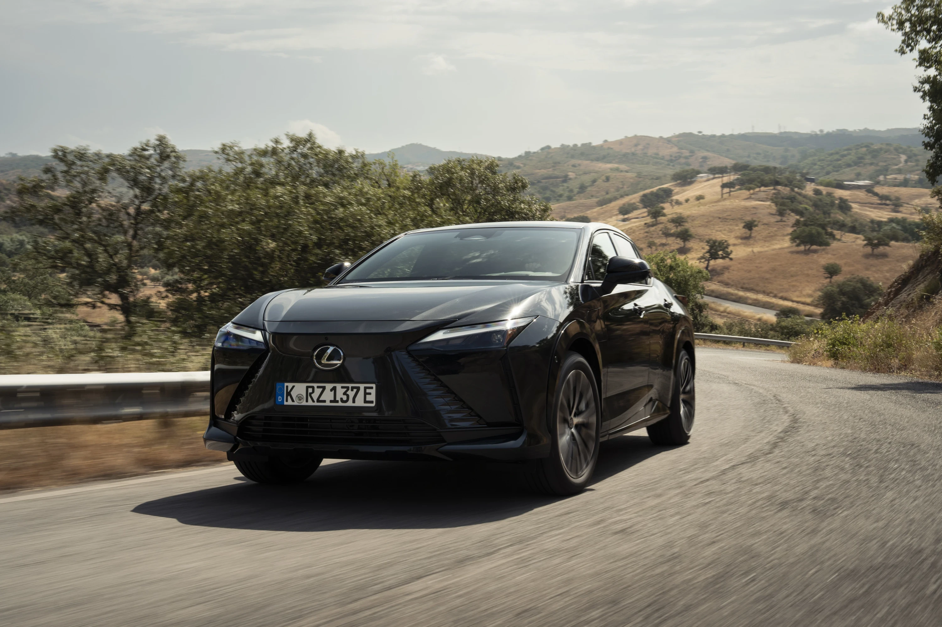 Lexus RZ 500e exterior view