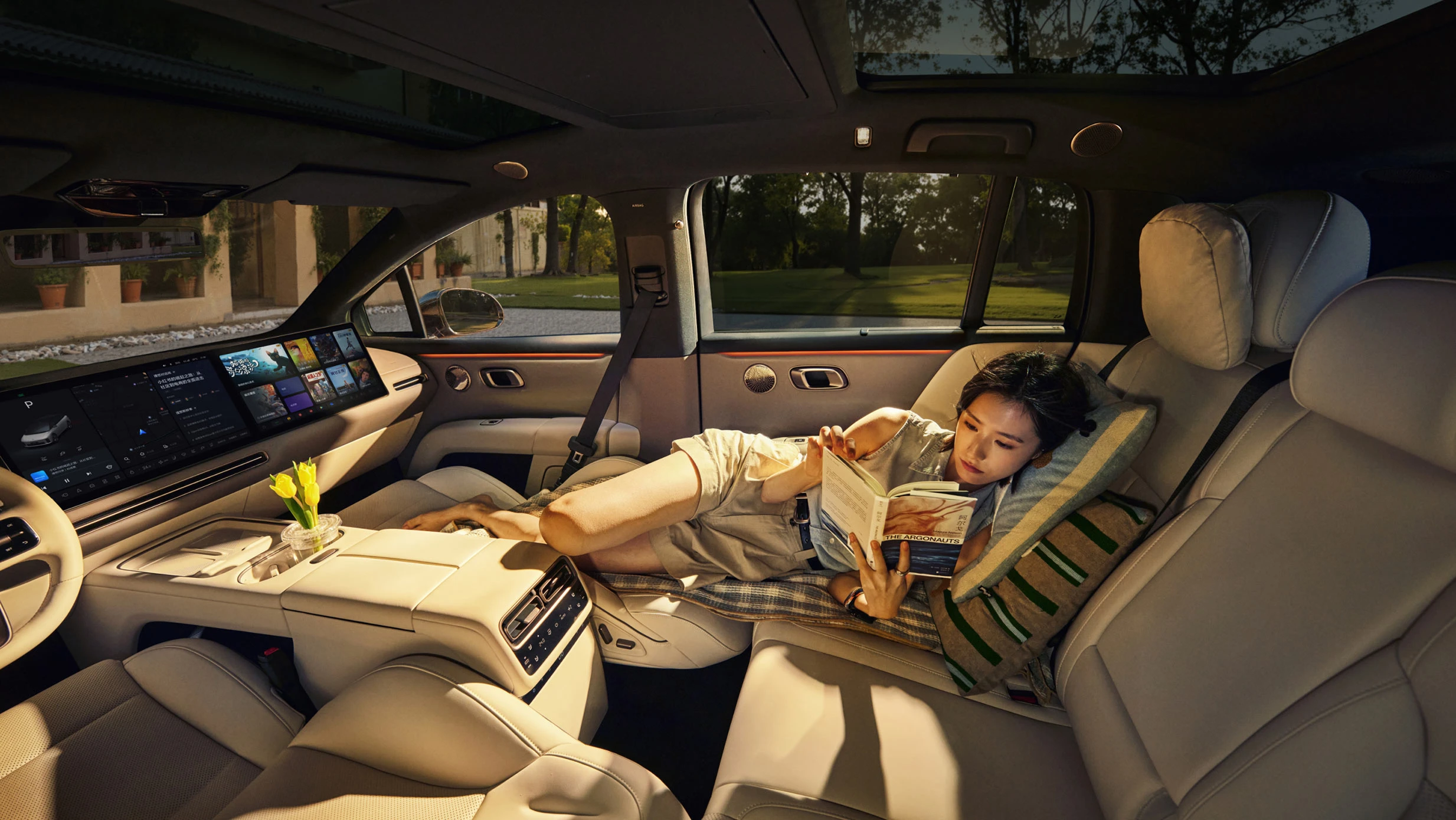 Li Auto i6 87.3 kWh RWD lifestyle view