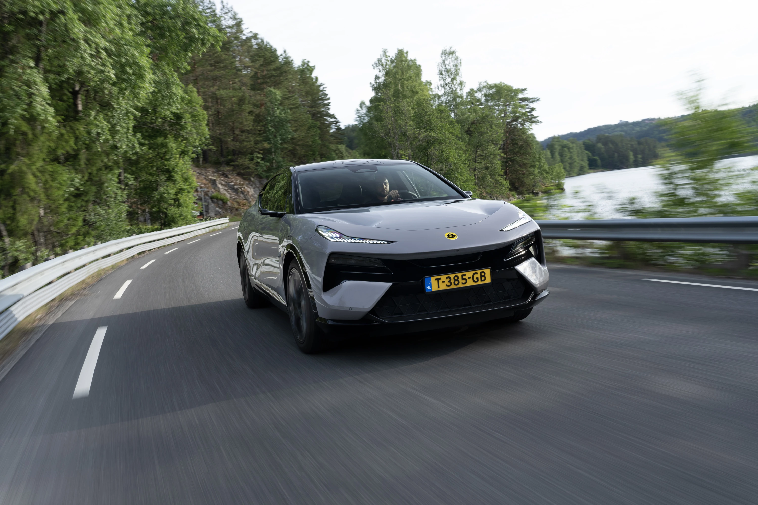 Lotus Eletre 600 exterior view