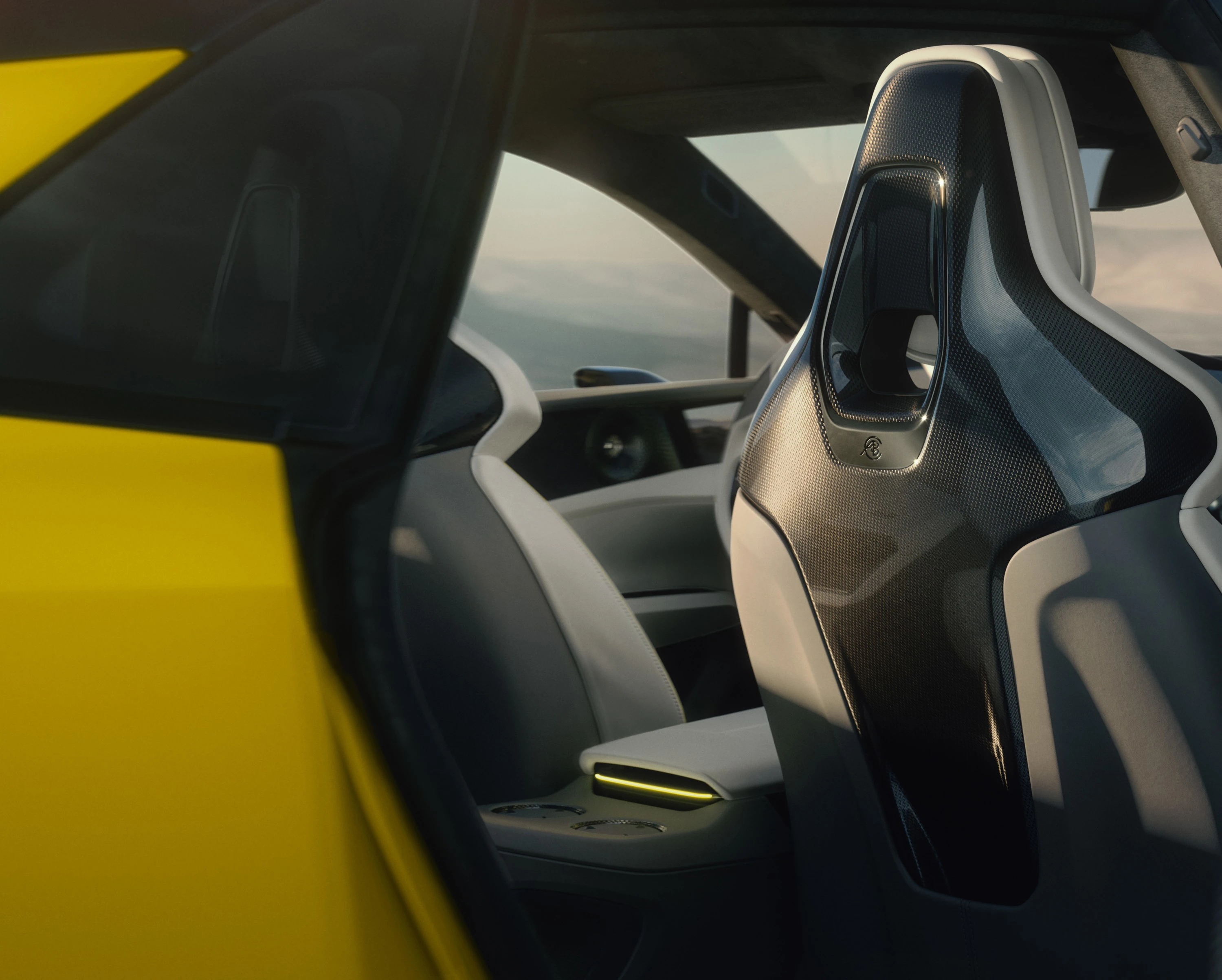 Lotus Emeya 600 interior view