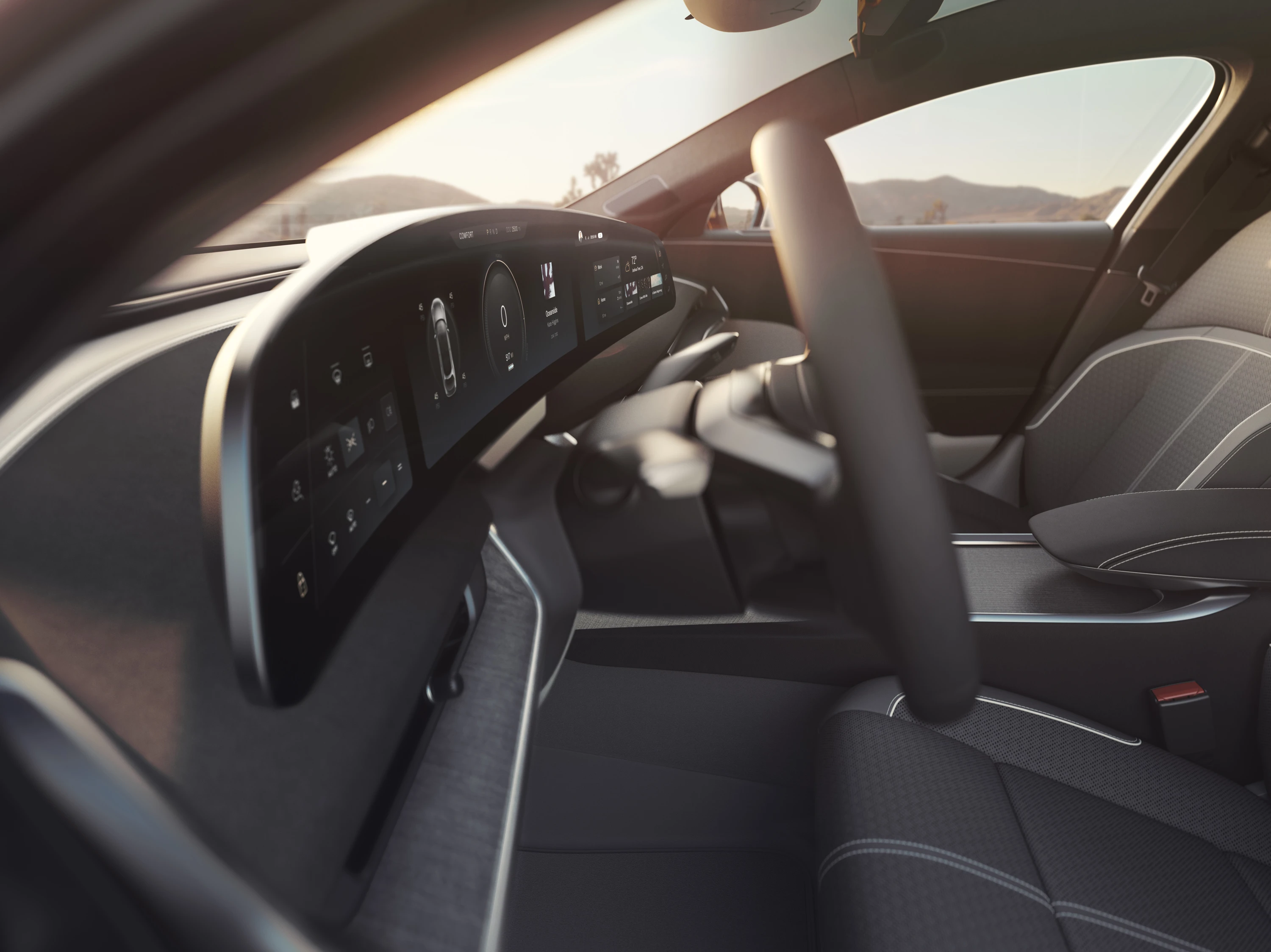 Lucid Air Dream Edition Range screens view