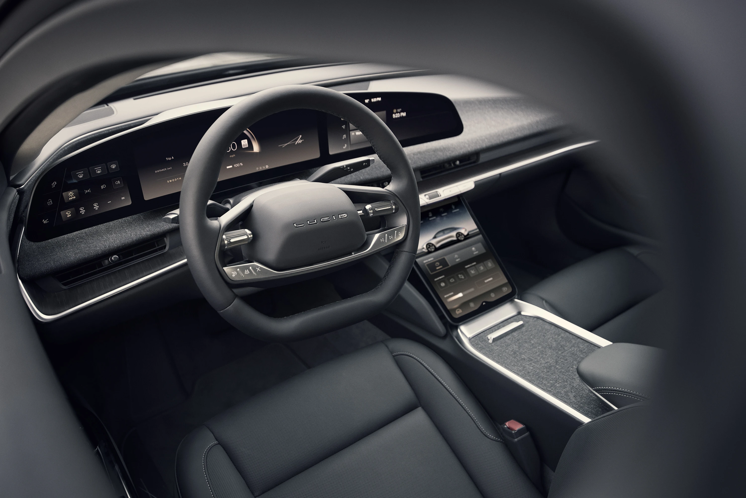 Lucid Air Touring screens view