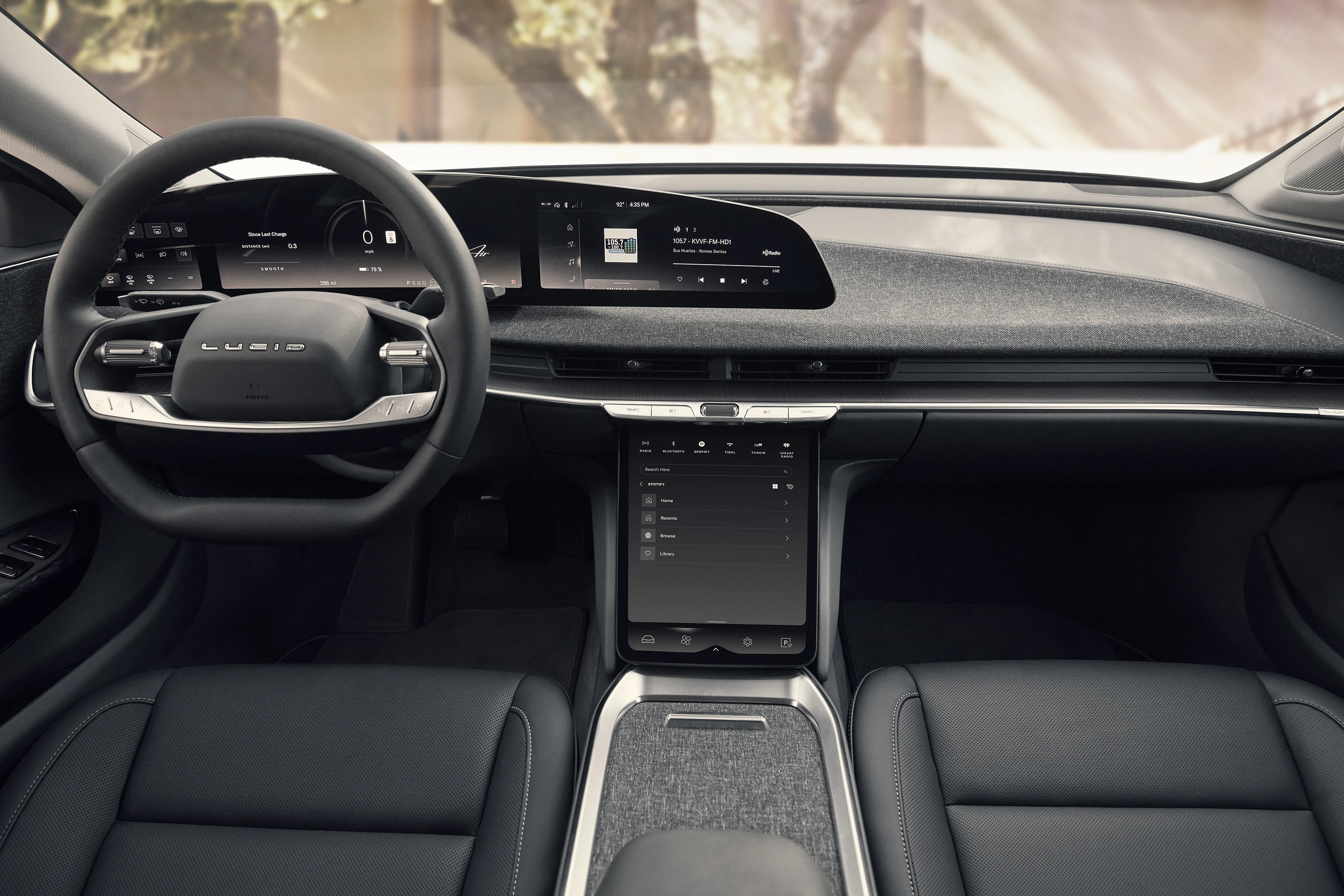 Lucid Air Touring screens view