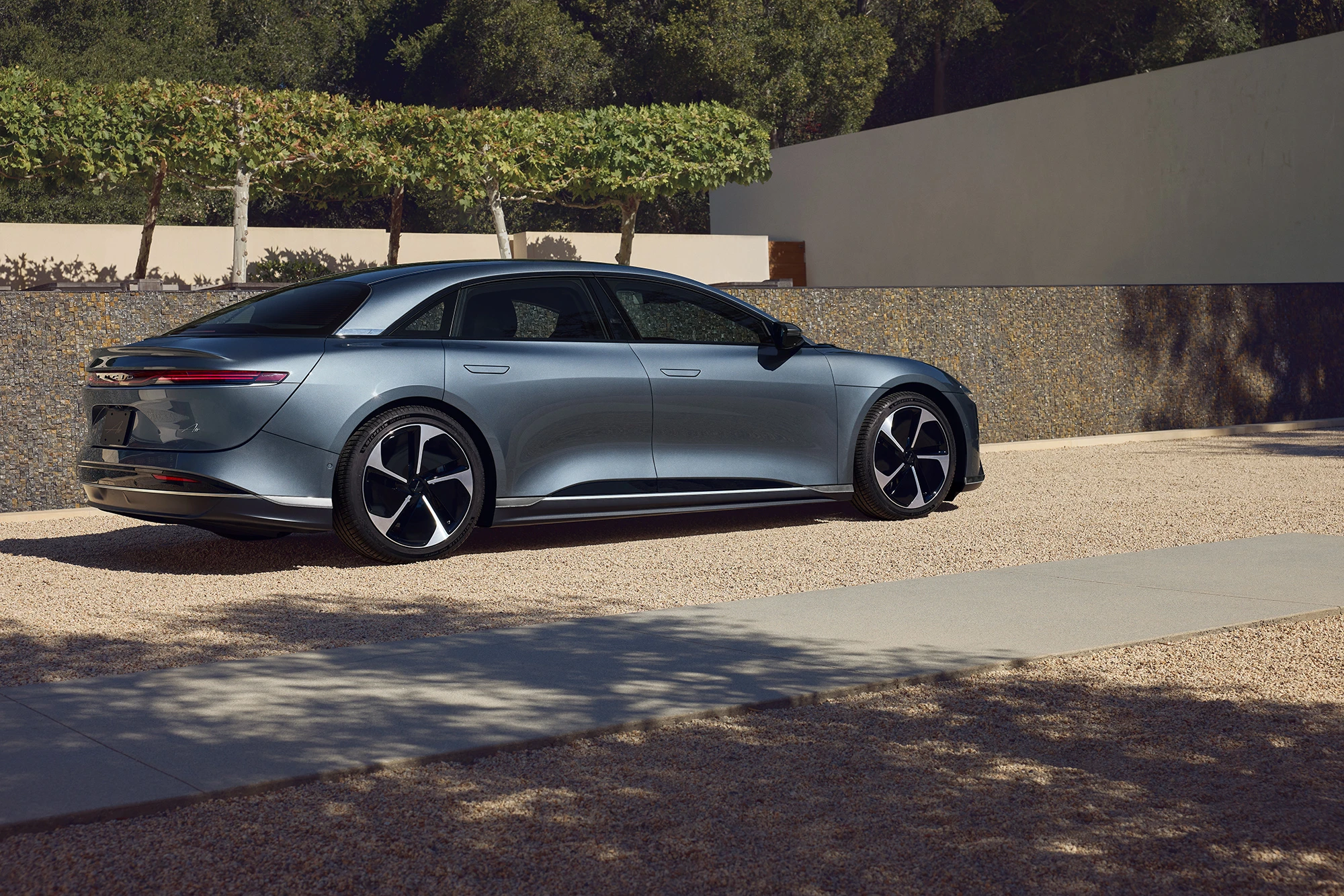 Lucid Air Touring exterior view