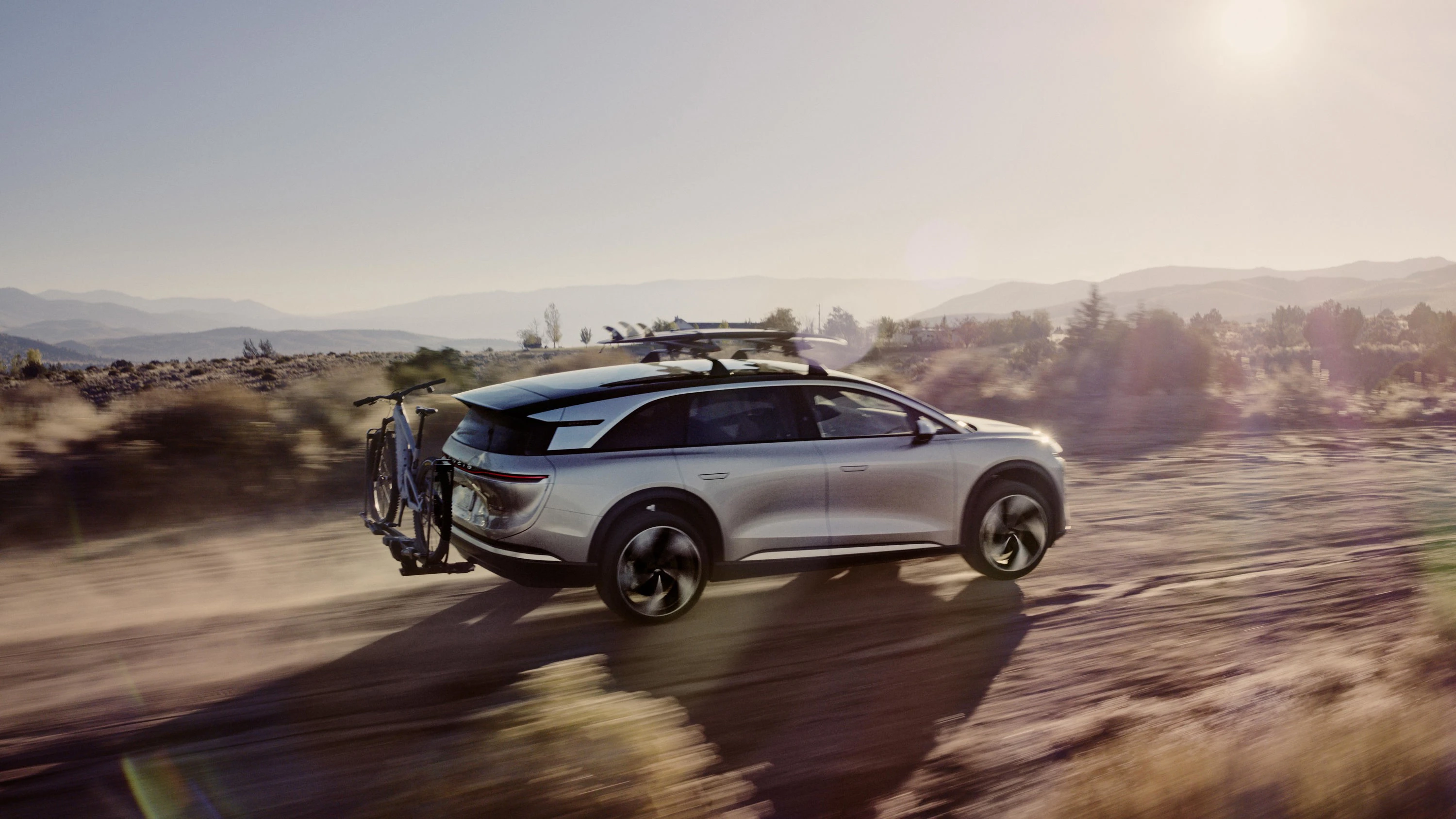 Lucid Gravity Dream Edition exterior view