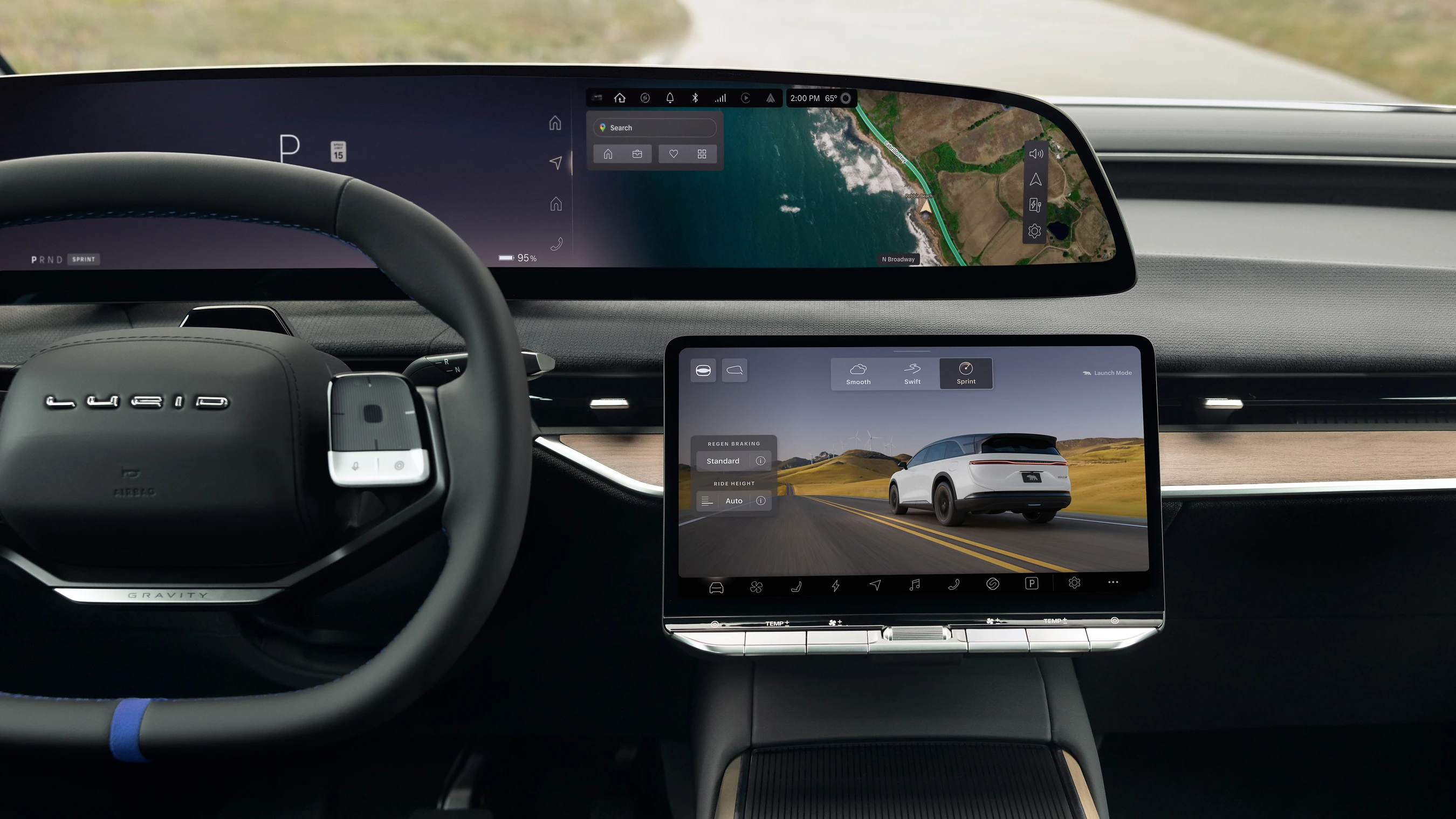 Lucid Gravity GT-S screens view