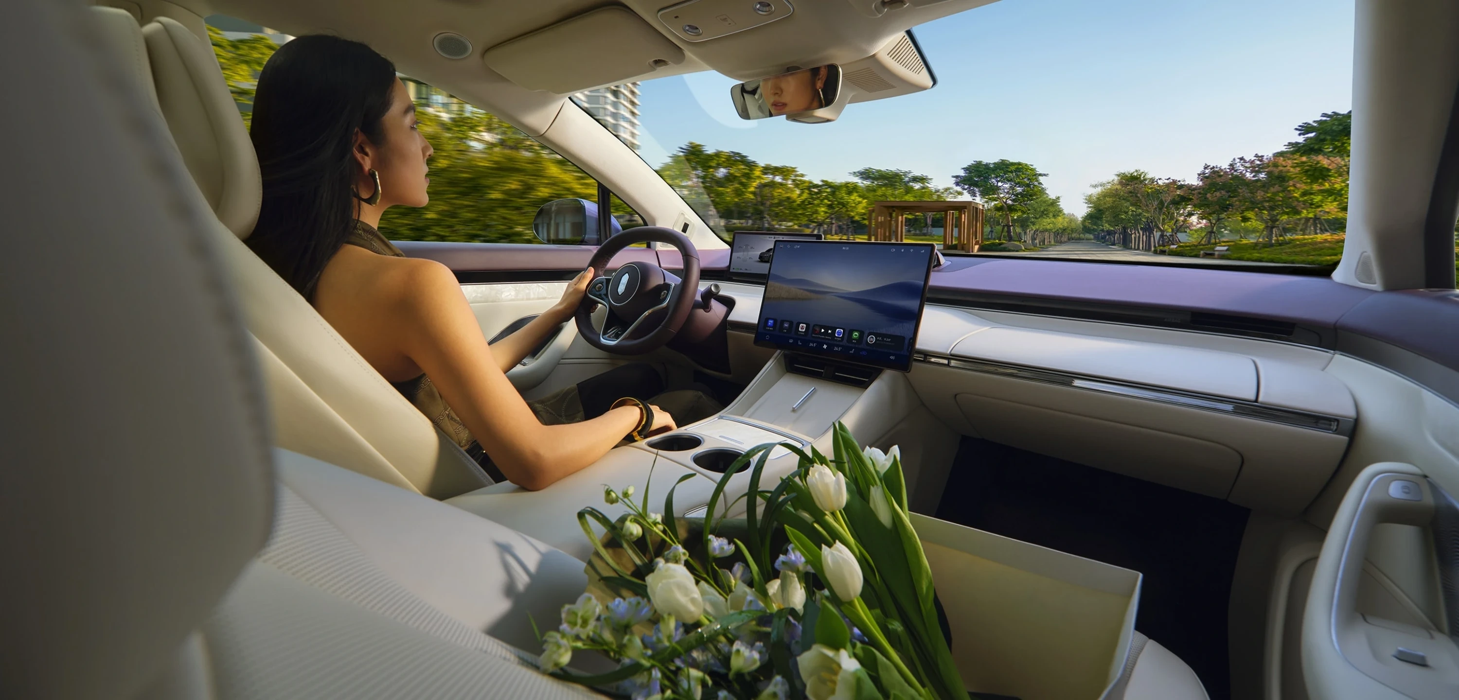 Luxeed R7 RWD 82 kWh interior view