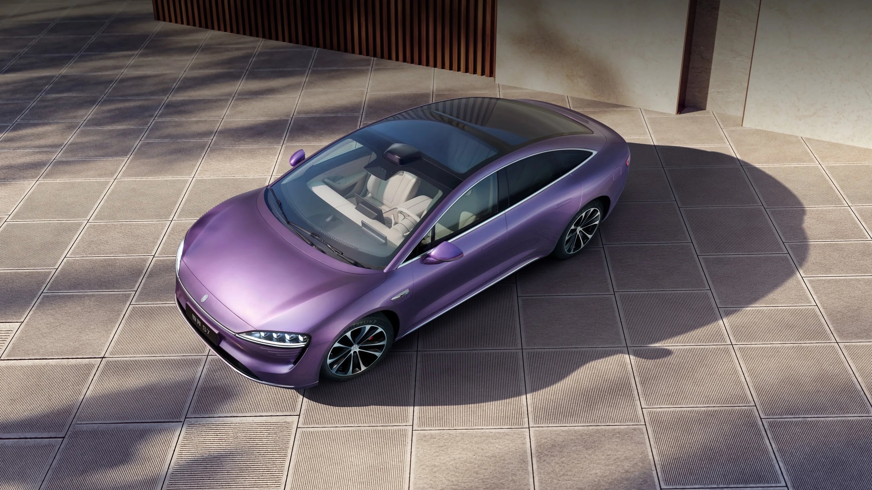 Luxeed S7 AWD 100 kWh exterior view