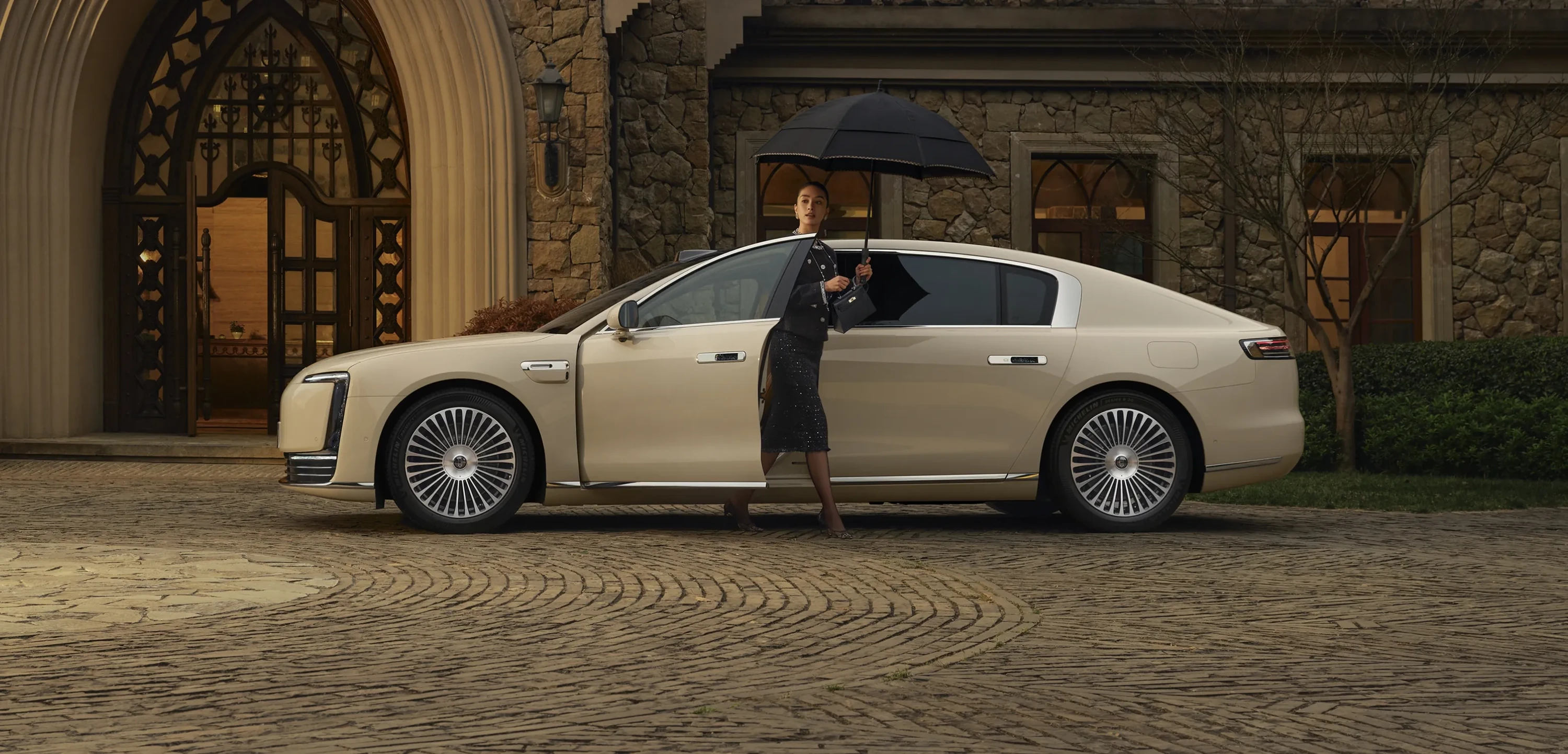 MAEXTRO S800 Premium exterior view