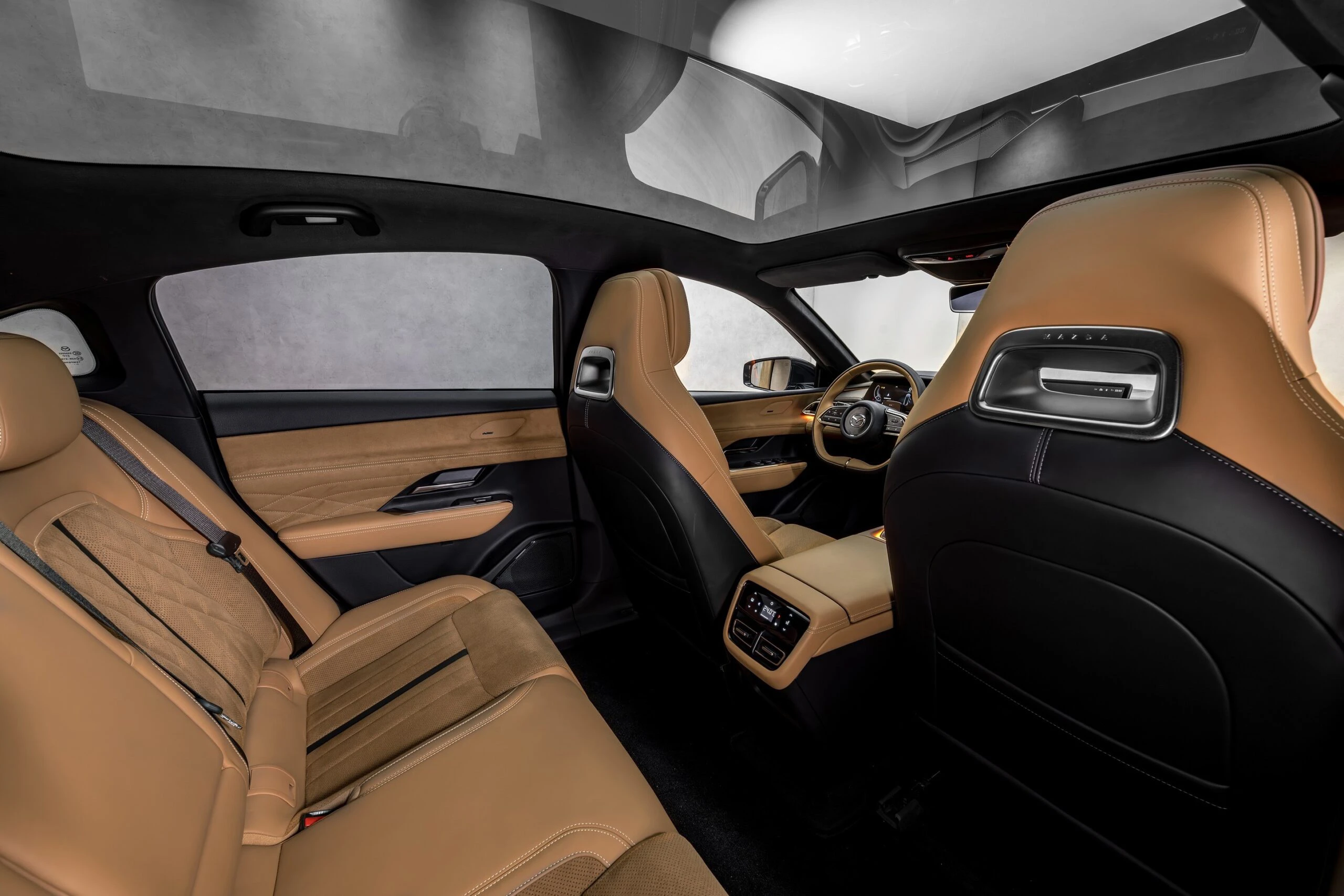 Mazda 6e 78 kWh secondrowseats view