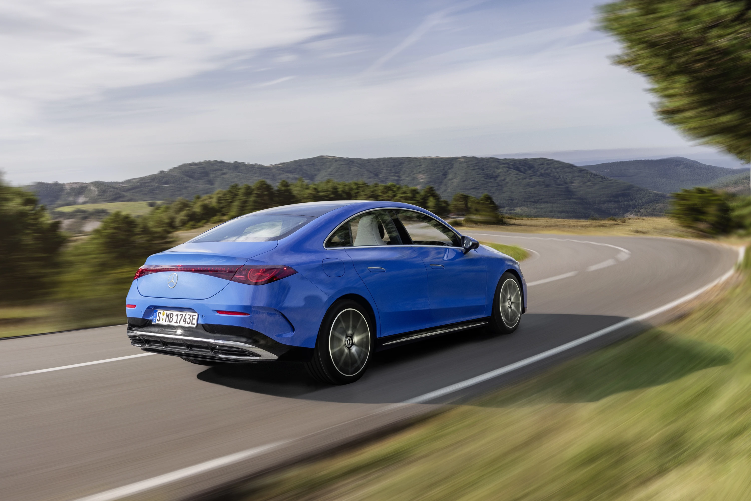Mercedes CLA 200 dynamic view