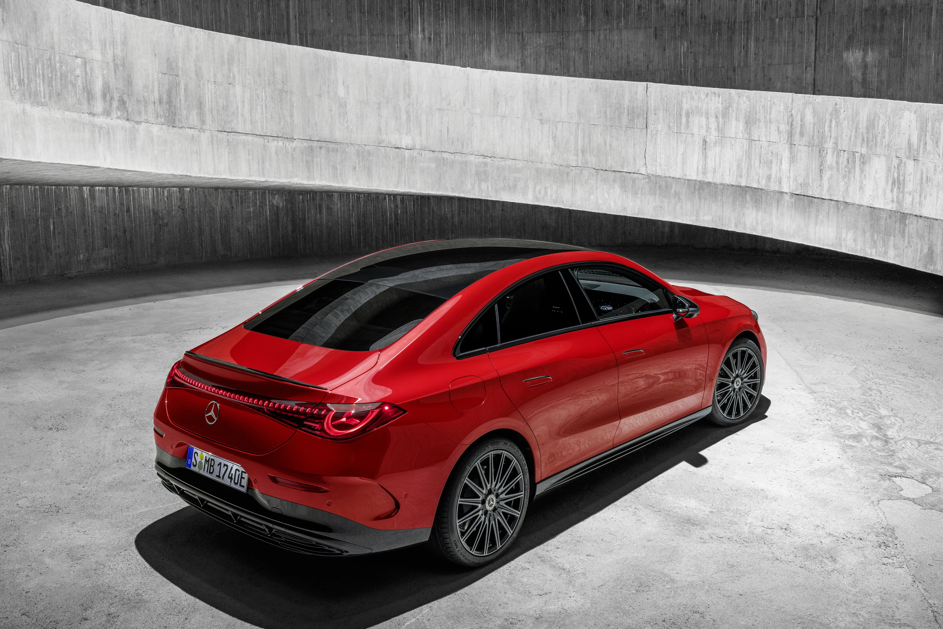 Mercedes CLA 350 4MATIC exterior view