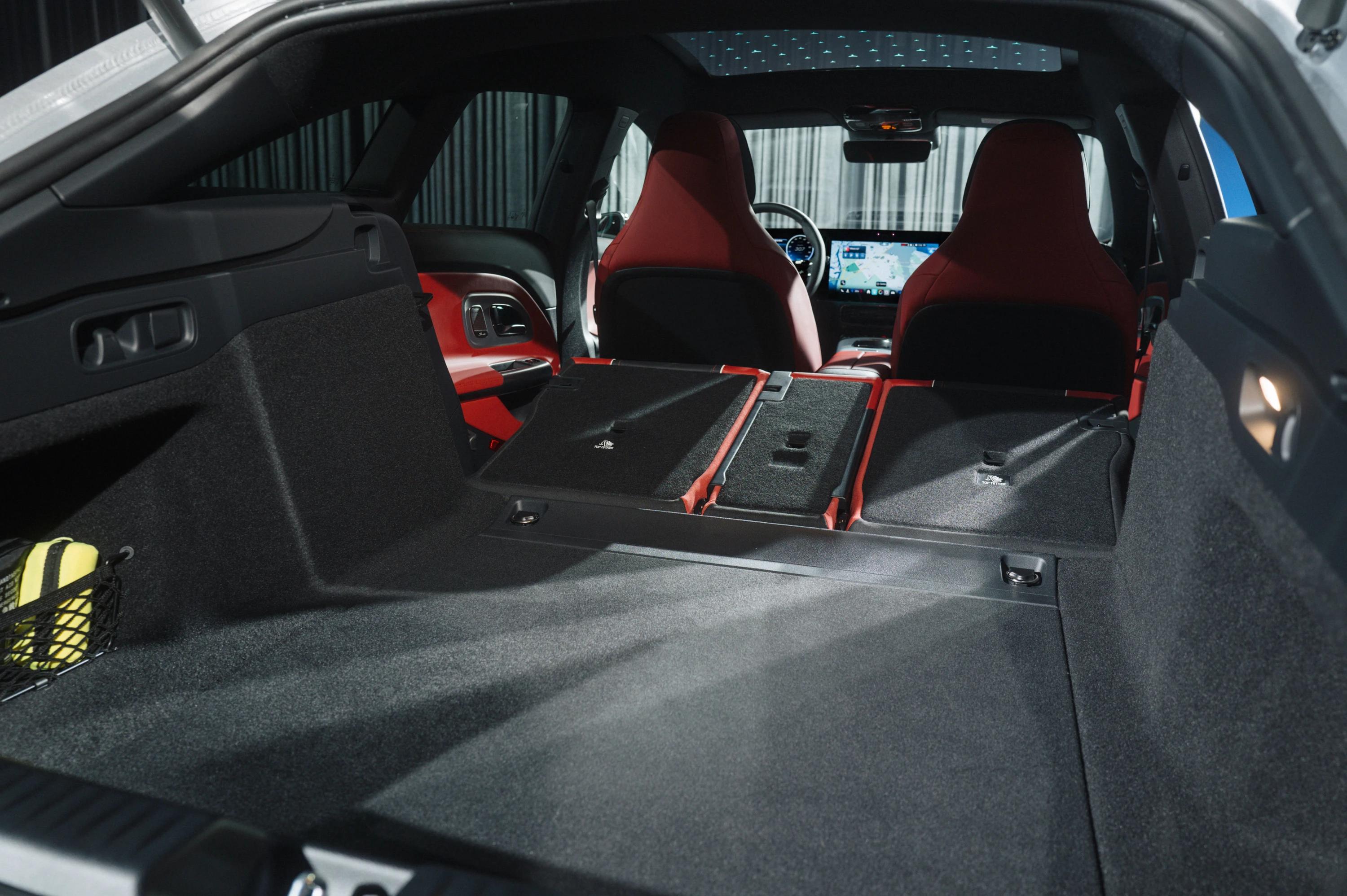 Mercedes CLA 350 4MATIC Shooting Brake trunk view