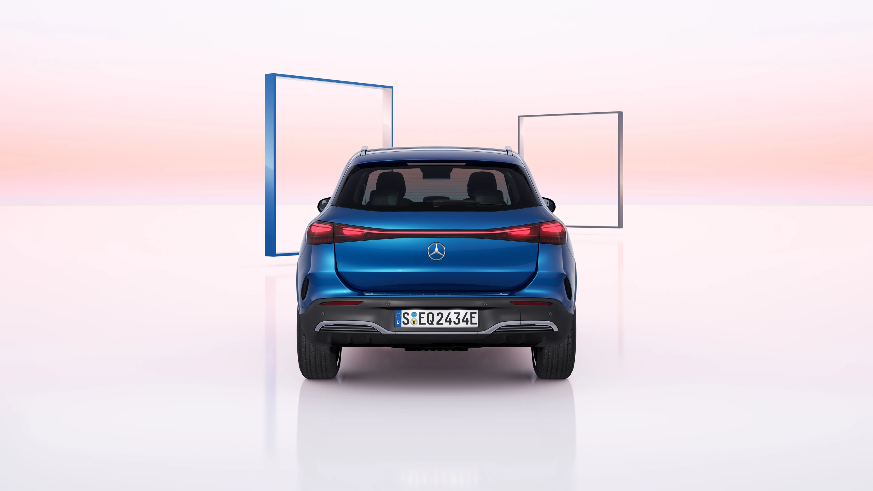 Mercedes-EQ EQA 250+ exterior view