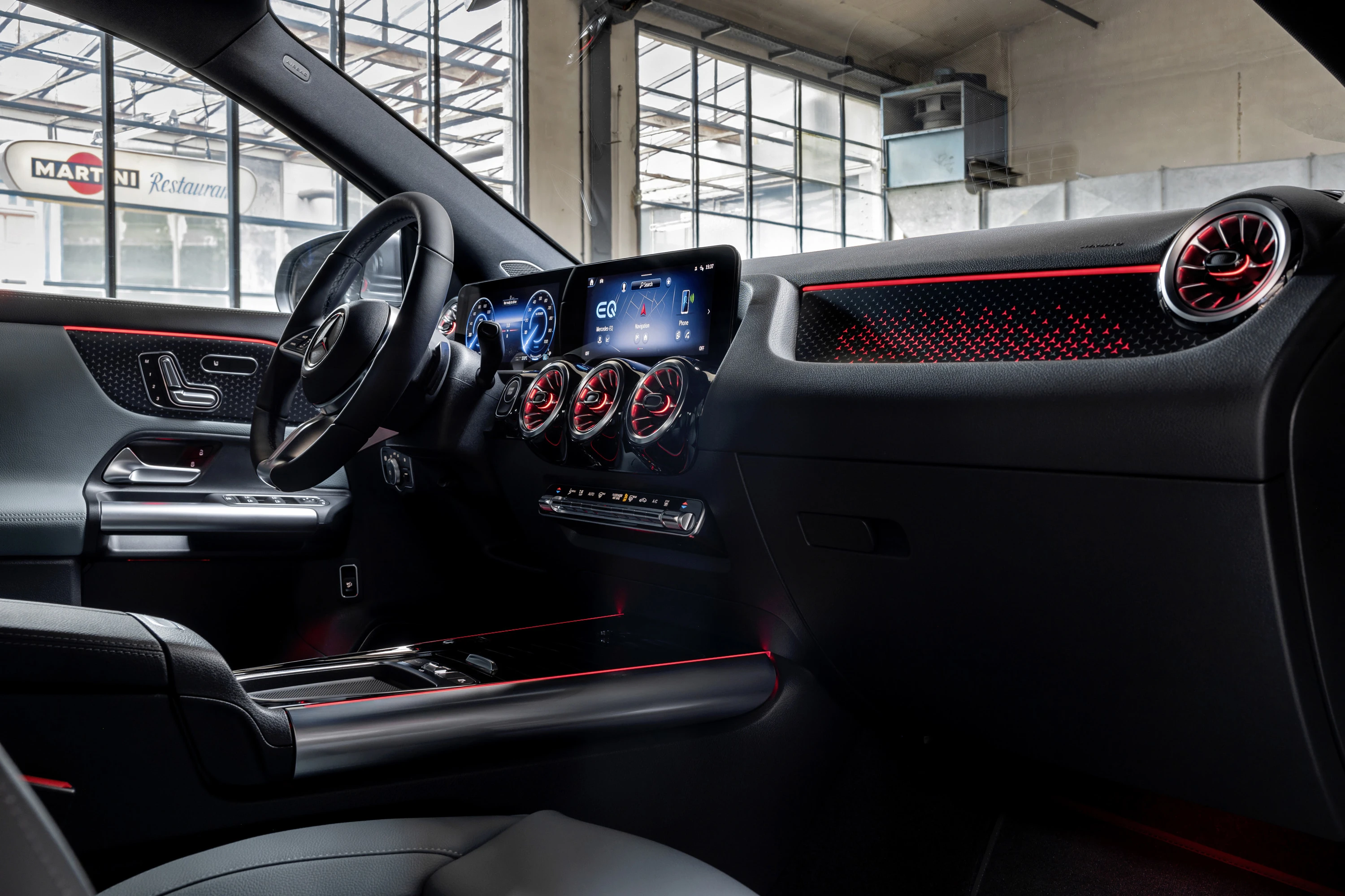 Mercedes-EQ EQA 250+ interior view