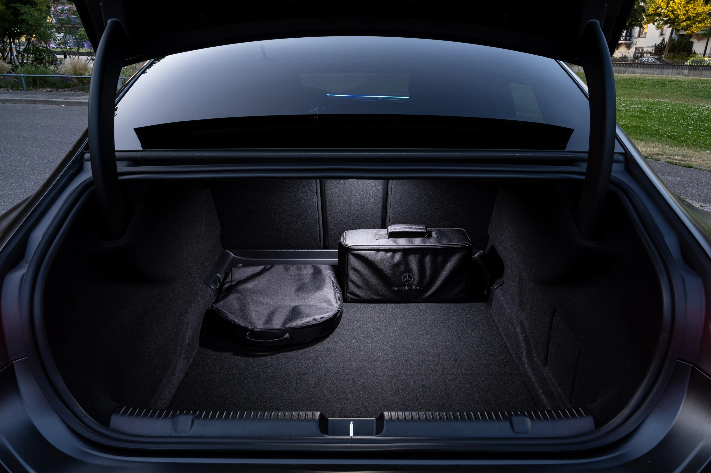 Mercedes-AMG EQE 53 4MATIC+ trunk view