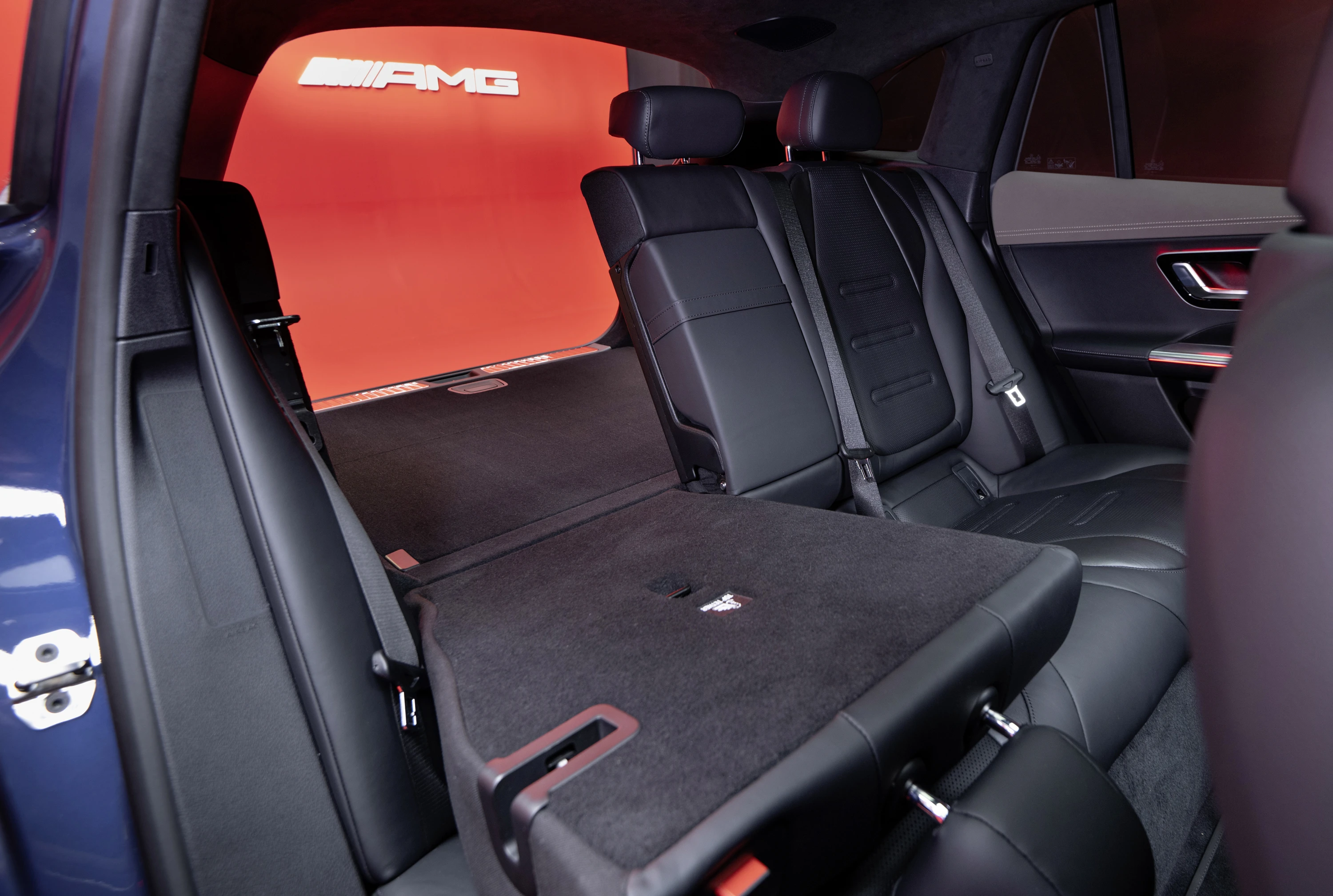 Mercedes-AMG EQE 43 4MATIC SUV secondrowseats view