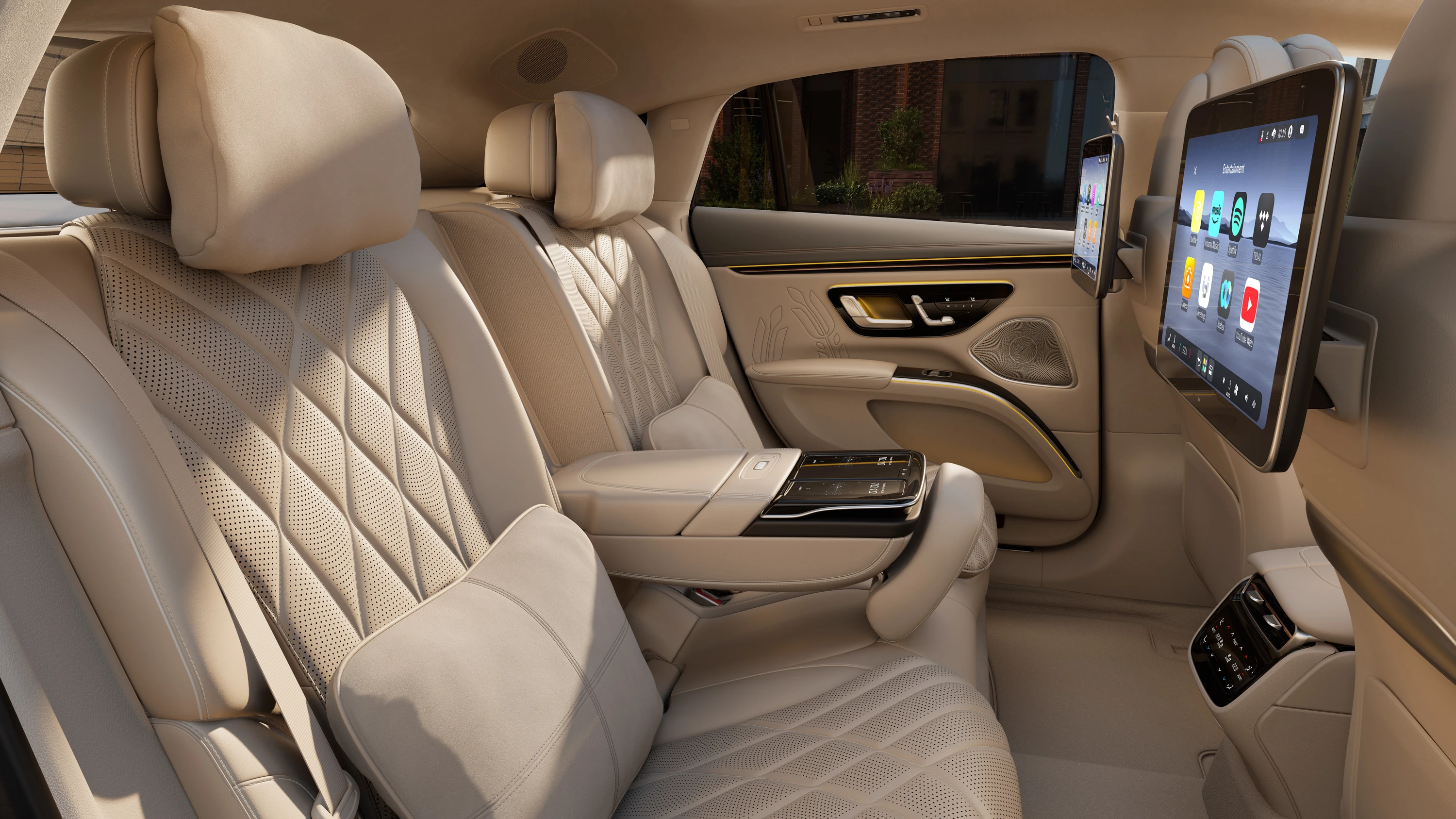 Mercedes EQS 400 secondrowseats view