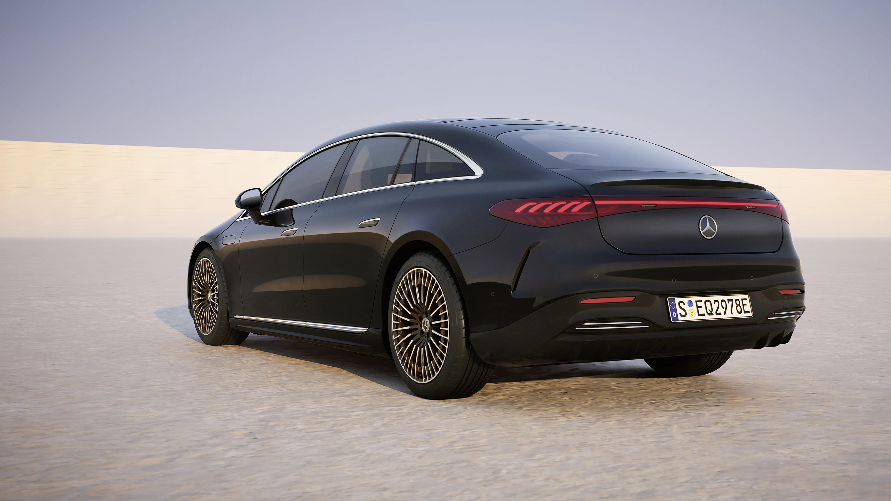 Mercedes-EQ EQS 450 4MATIC exterior view