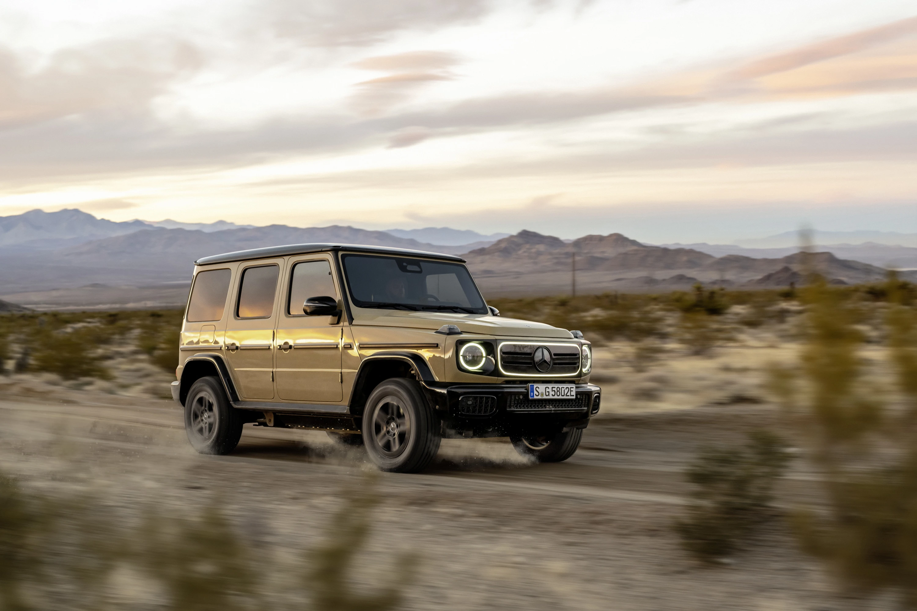Mercedes-EQ G 580 EQ dynamic view