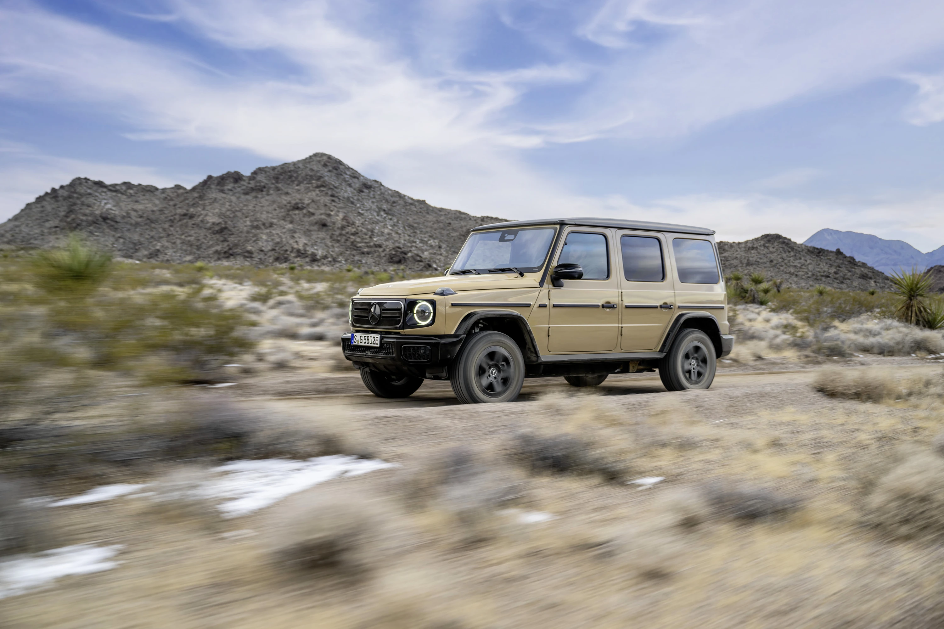 Mercedes-EQ G 580 EQ dynamic view