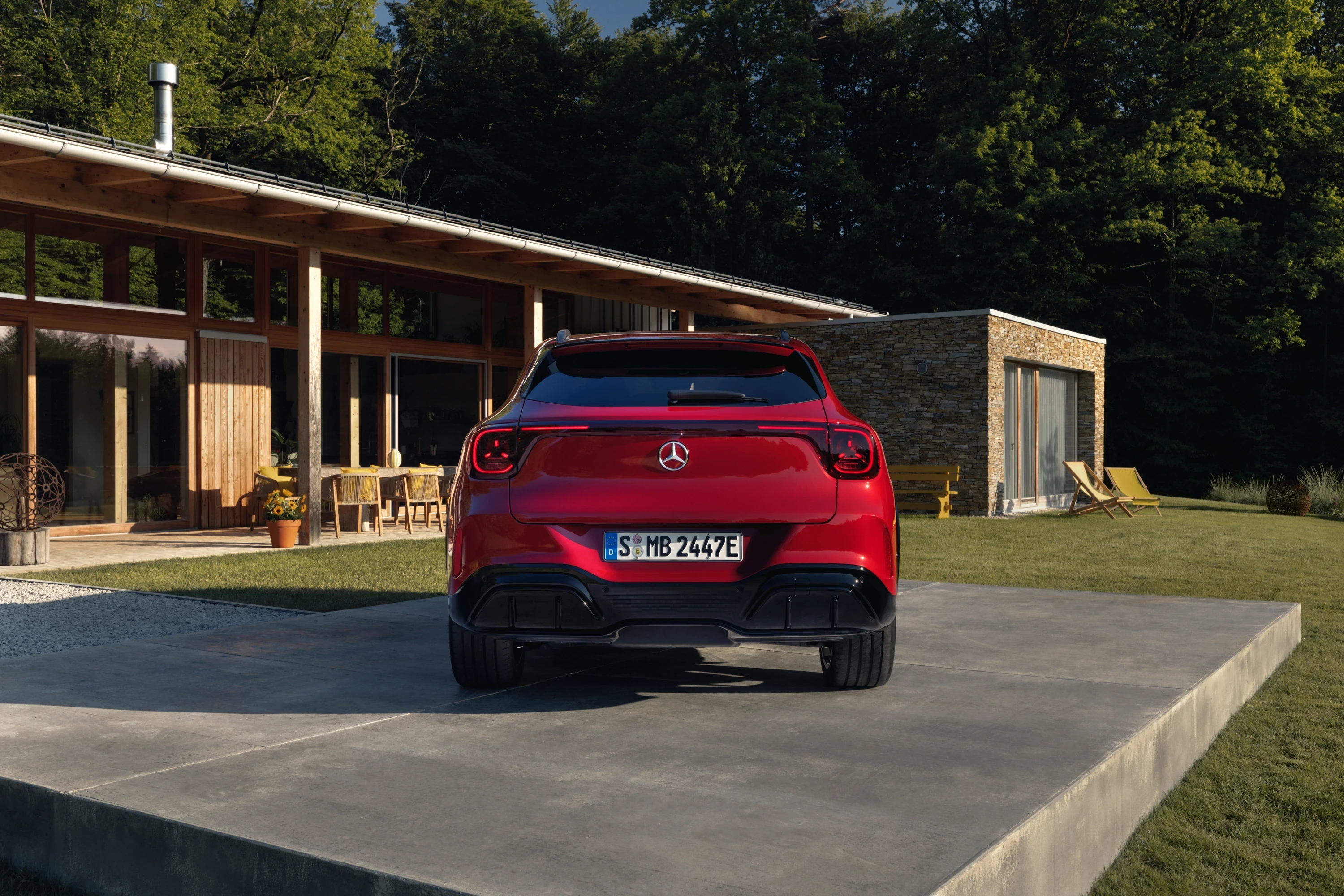 Mercedes GLA 200 exterior view