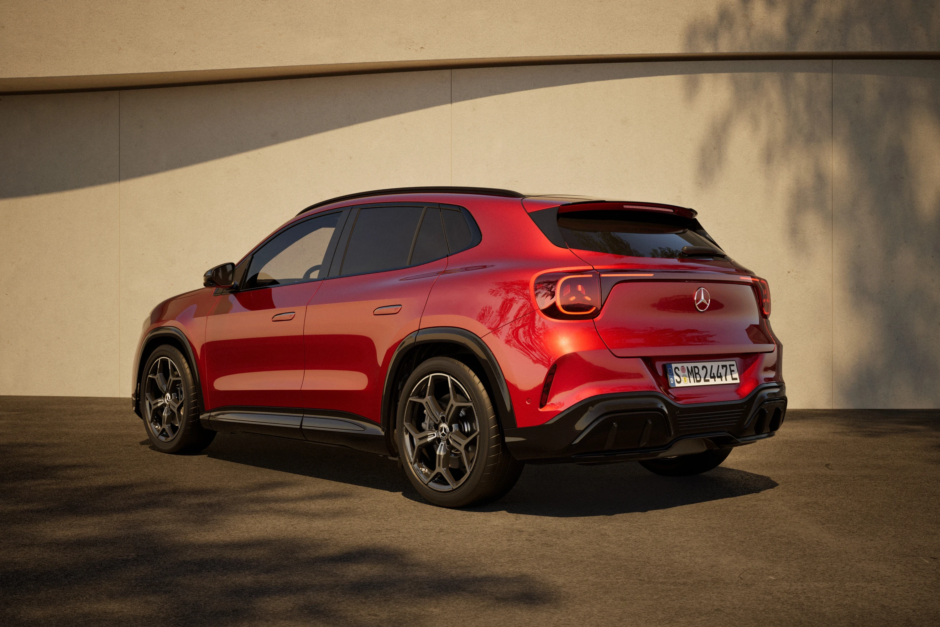 Mercedes GLA 250+ exterior view