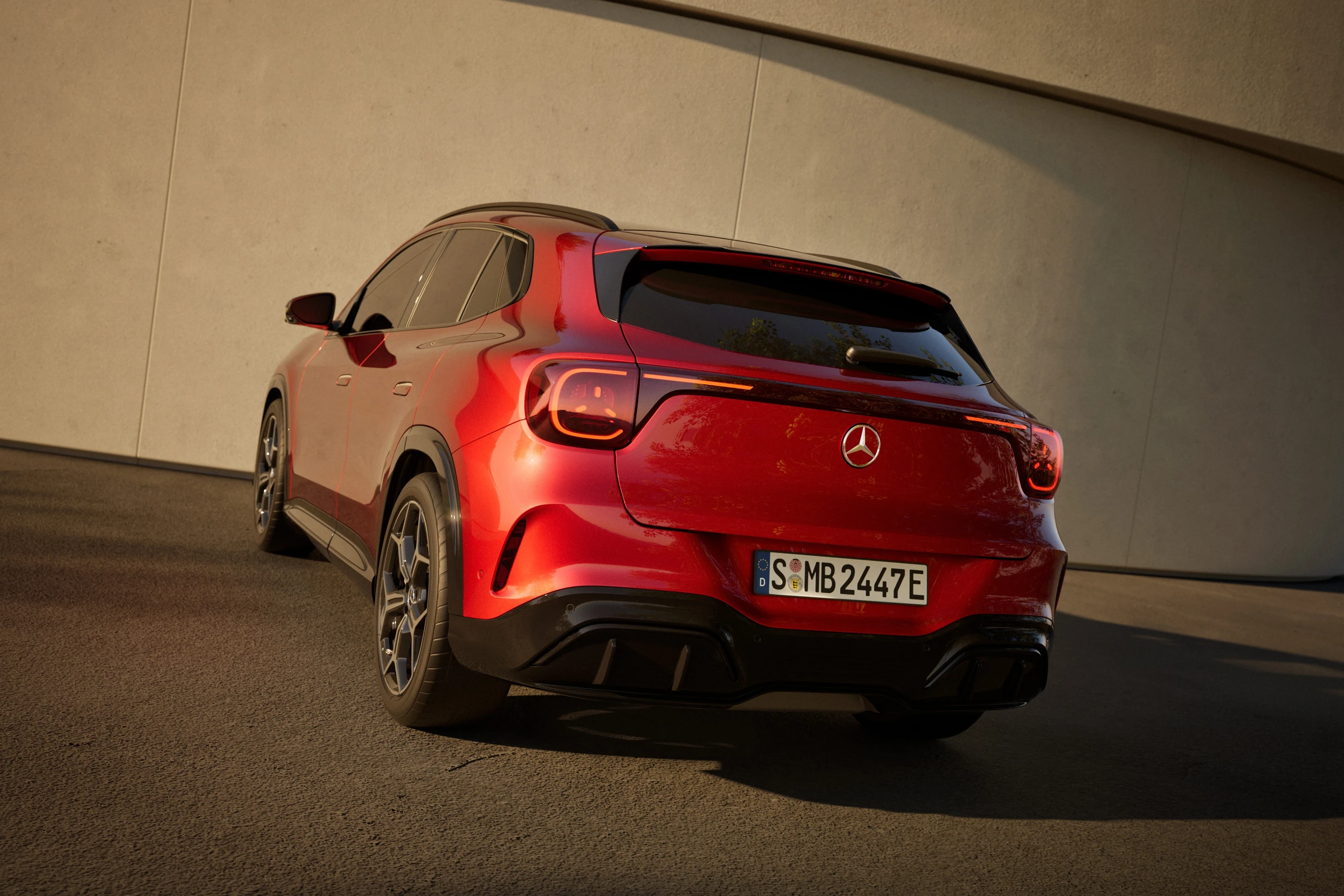 Mercedes GLA 250+ exterior view