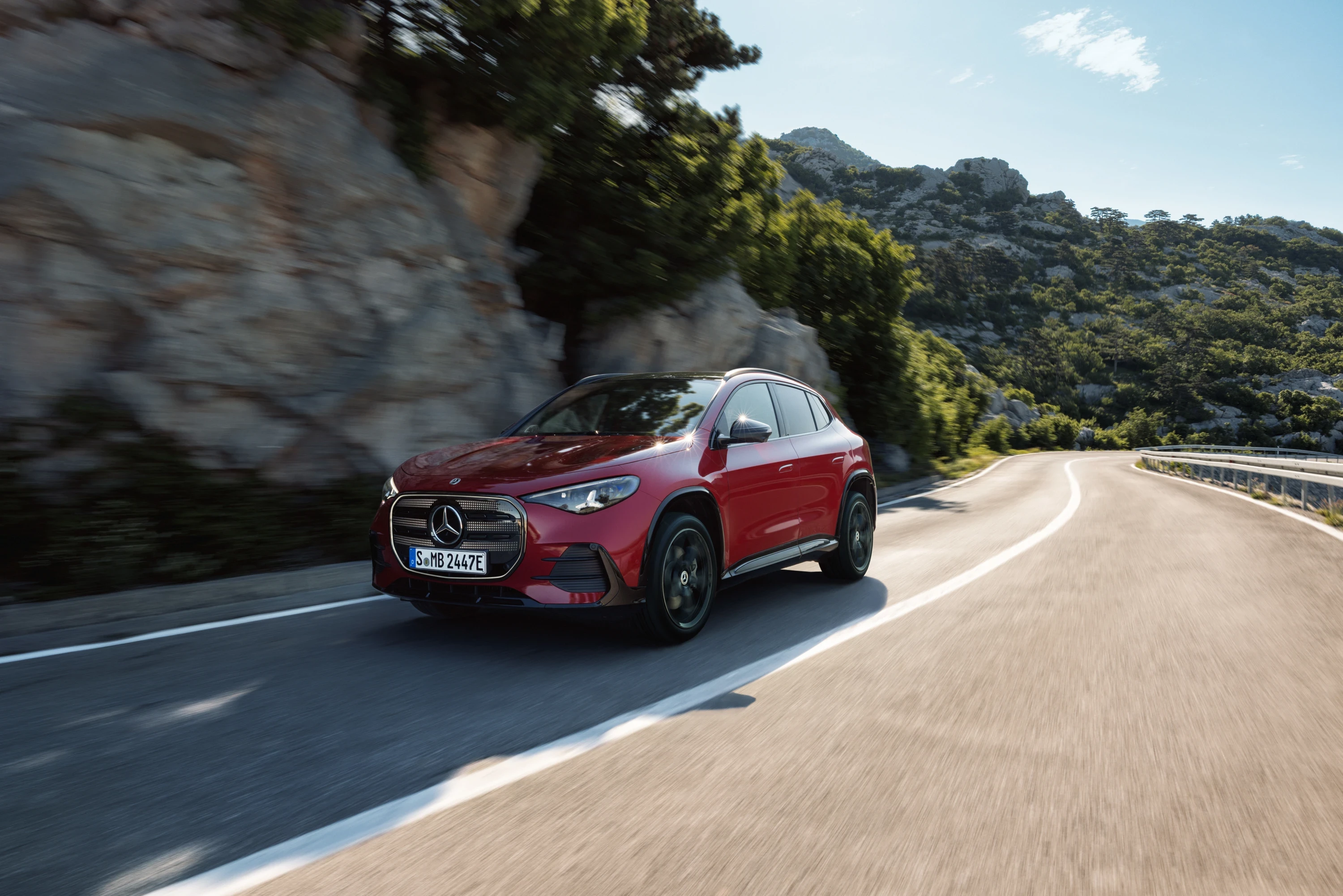 Mercedes GLA 250+ exterior view