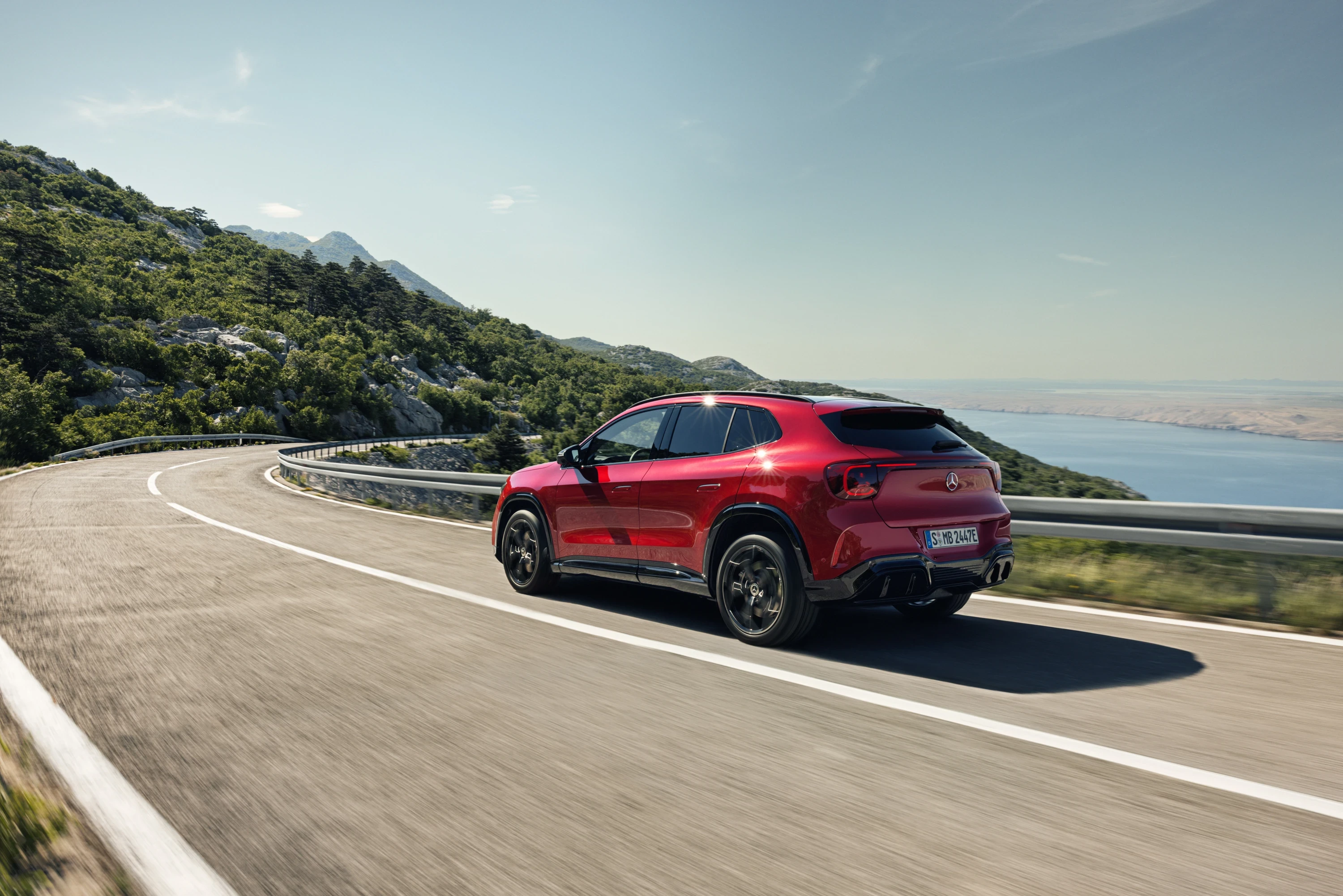 Mercedes GLA 250+ exterior view