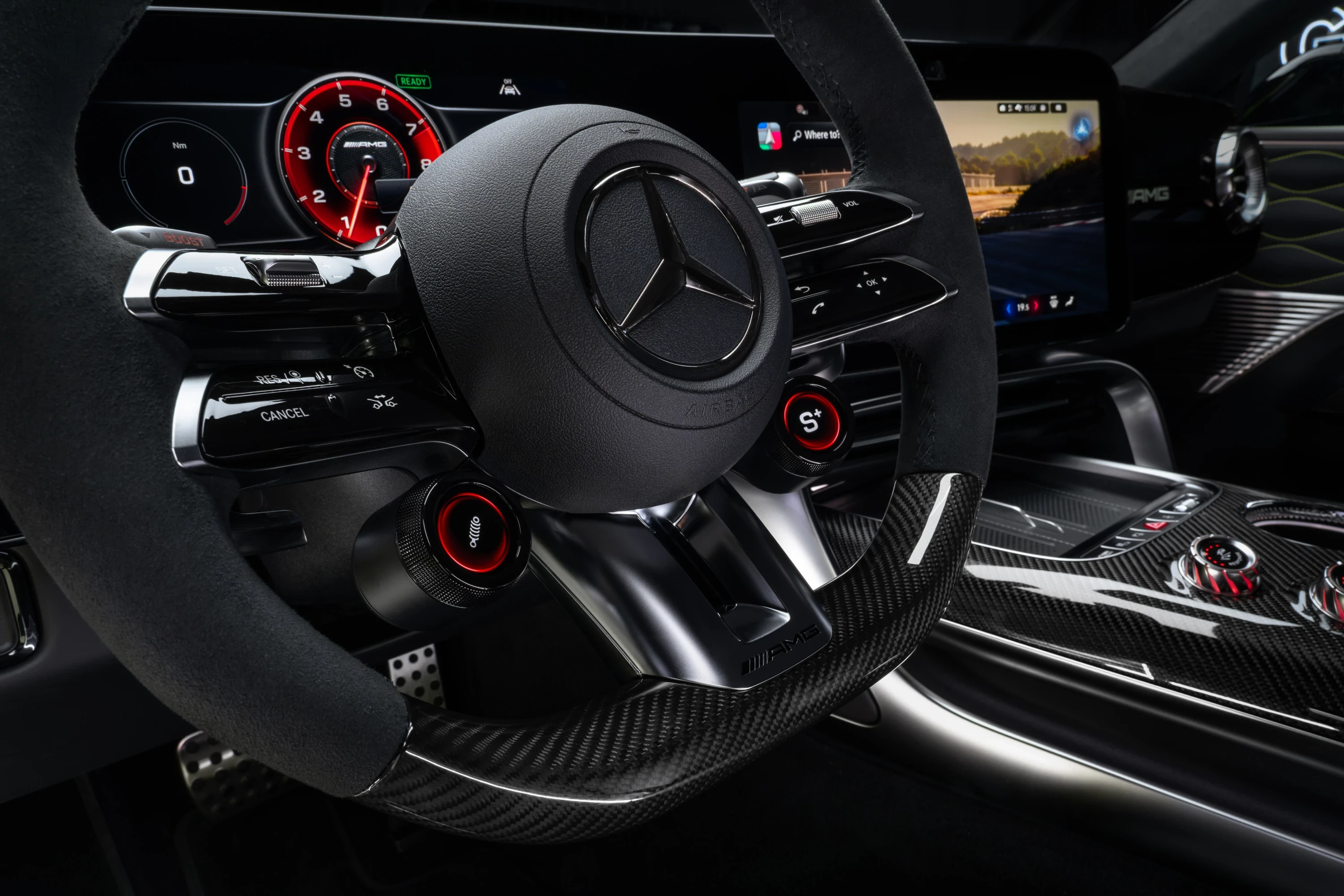 Mercedes GT 63 4-Door Coupé 4MATIC+ steeringwheel view