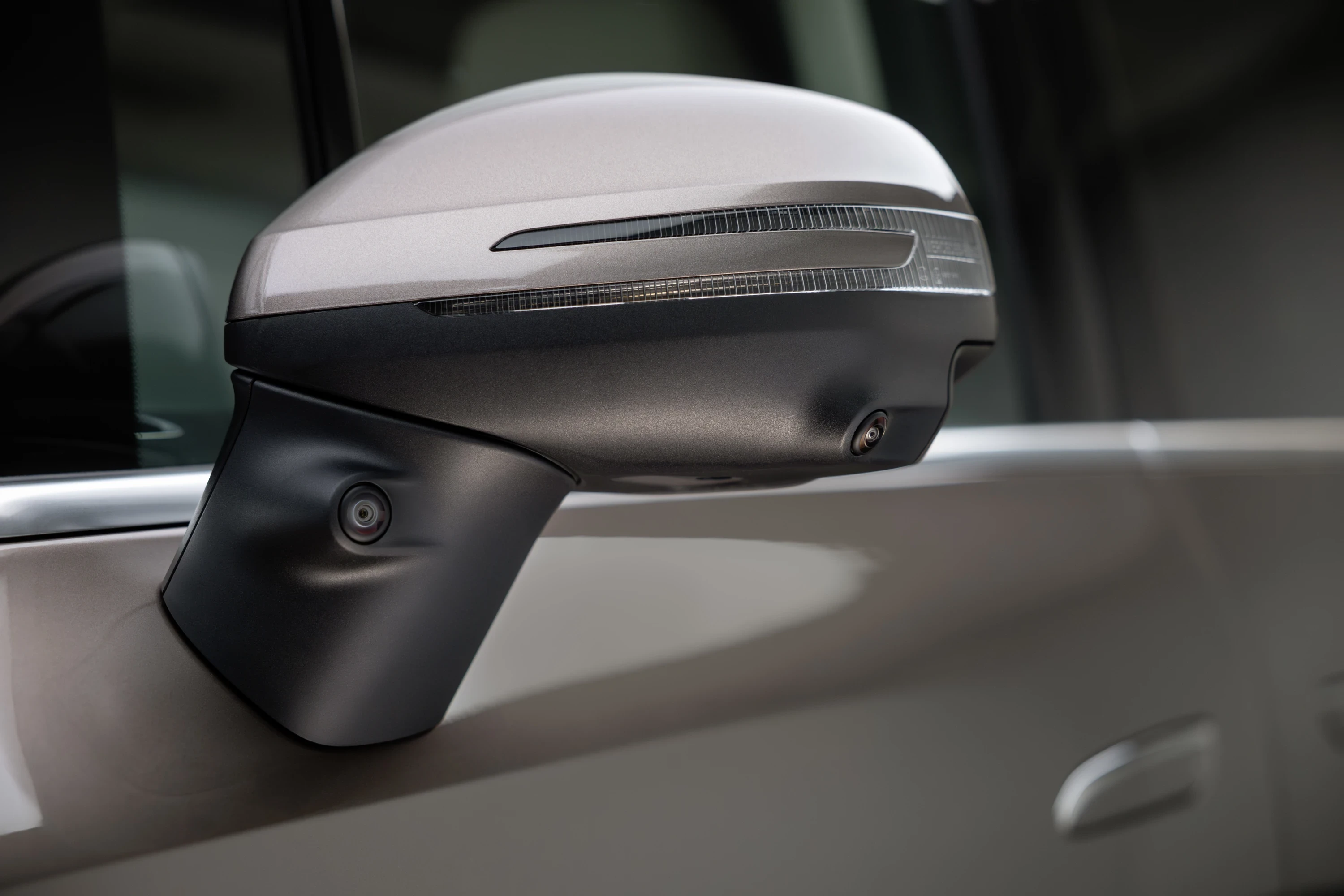 Mercedes VLE 300 details view