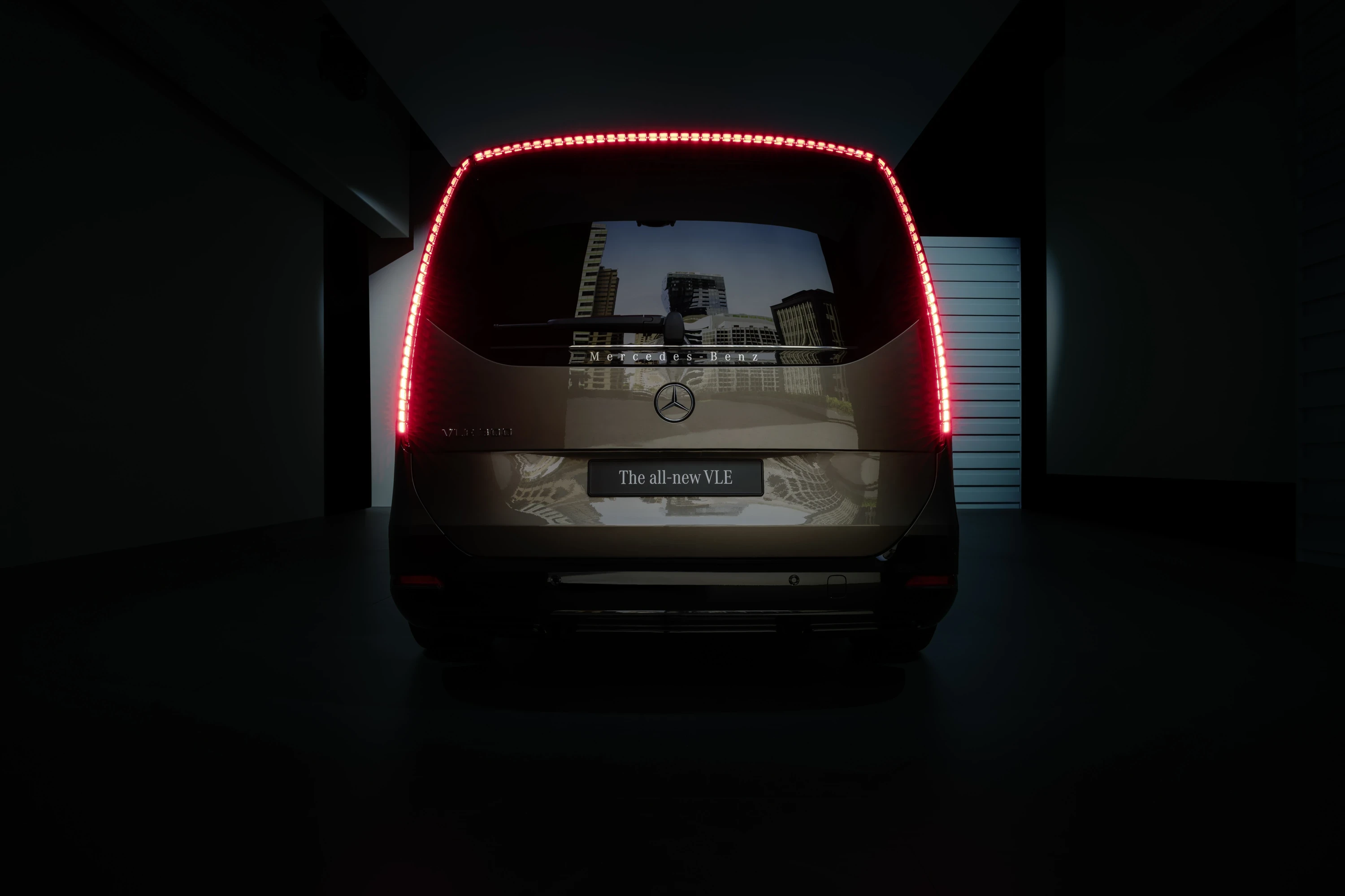 Mercedes VLE 300 taillights view