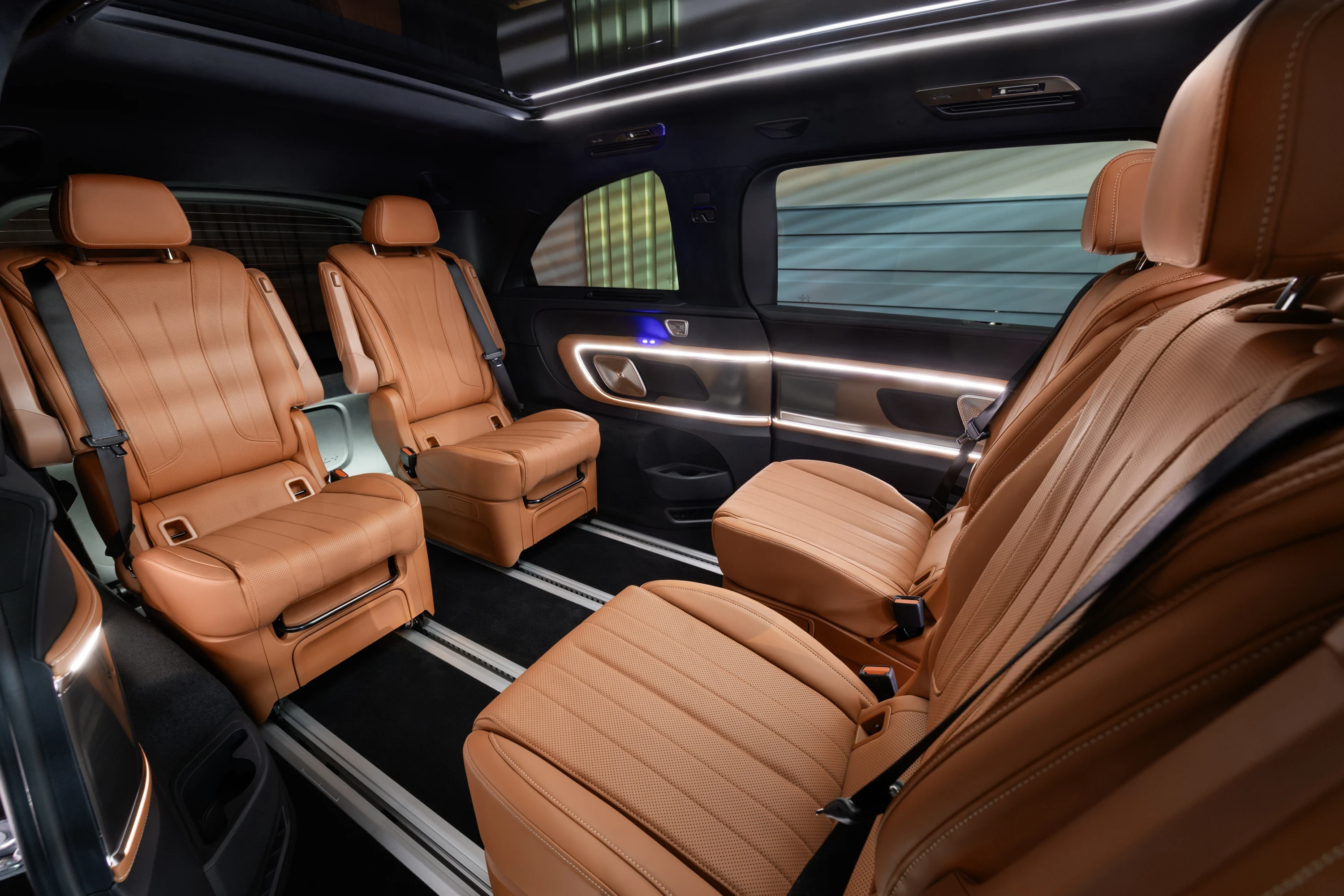 Mercedes VLE 300 secondrowseats view